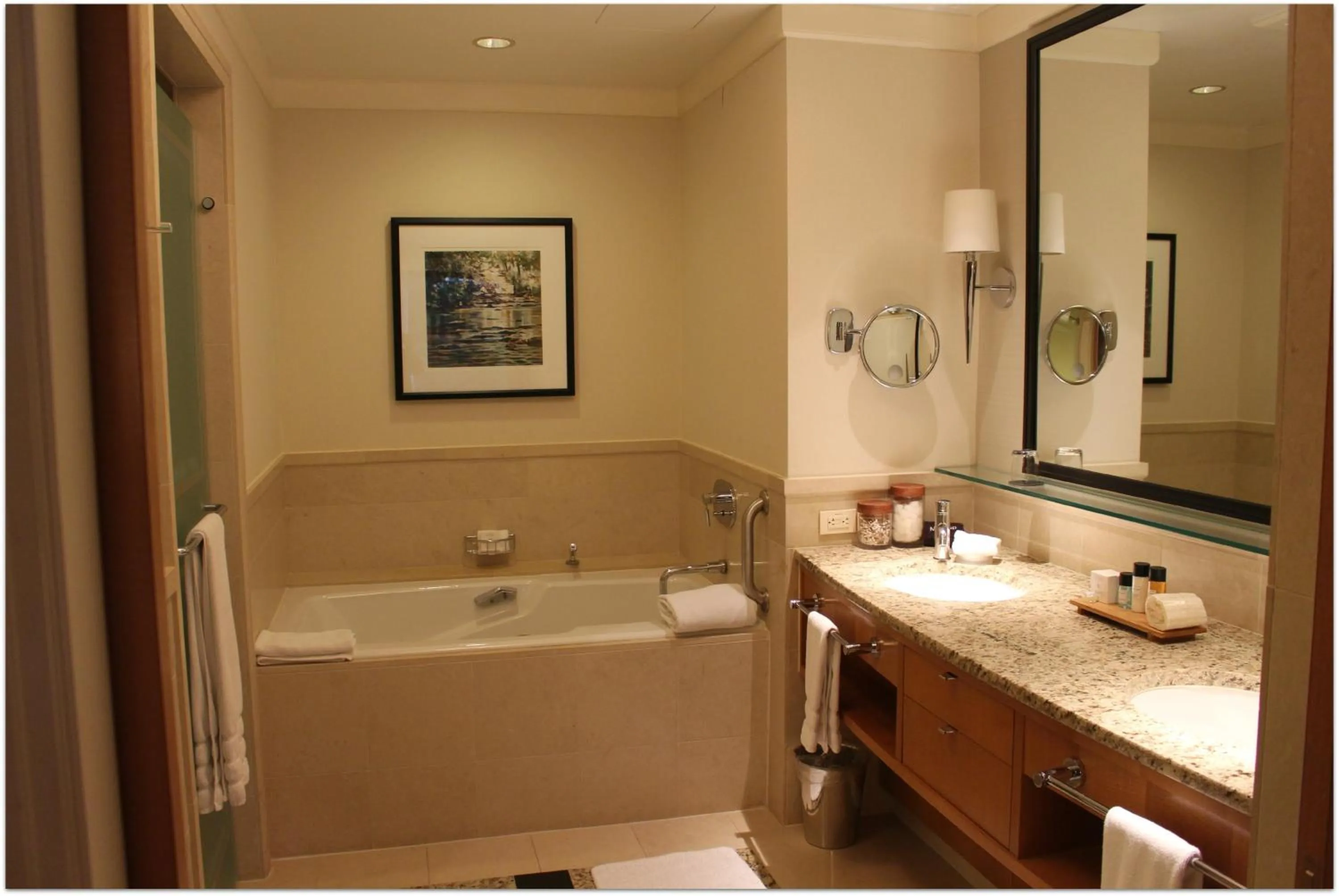 Bathroom in Katriya Hotel and Tower