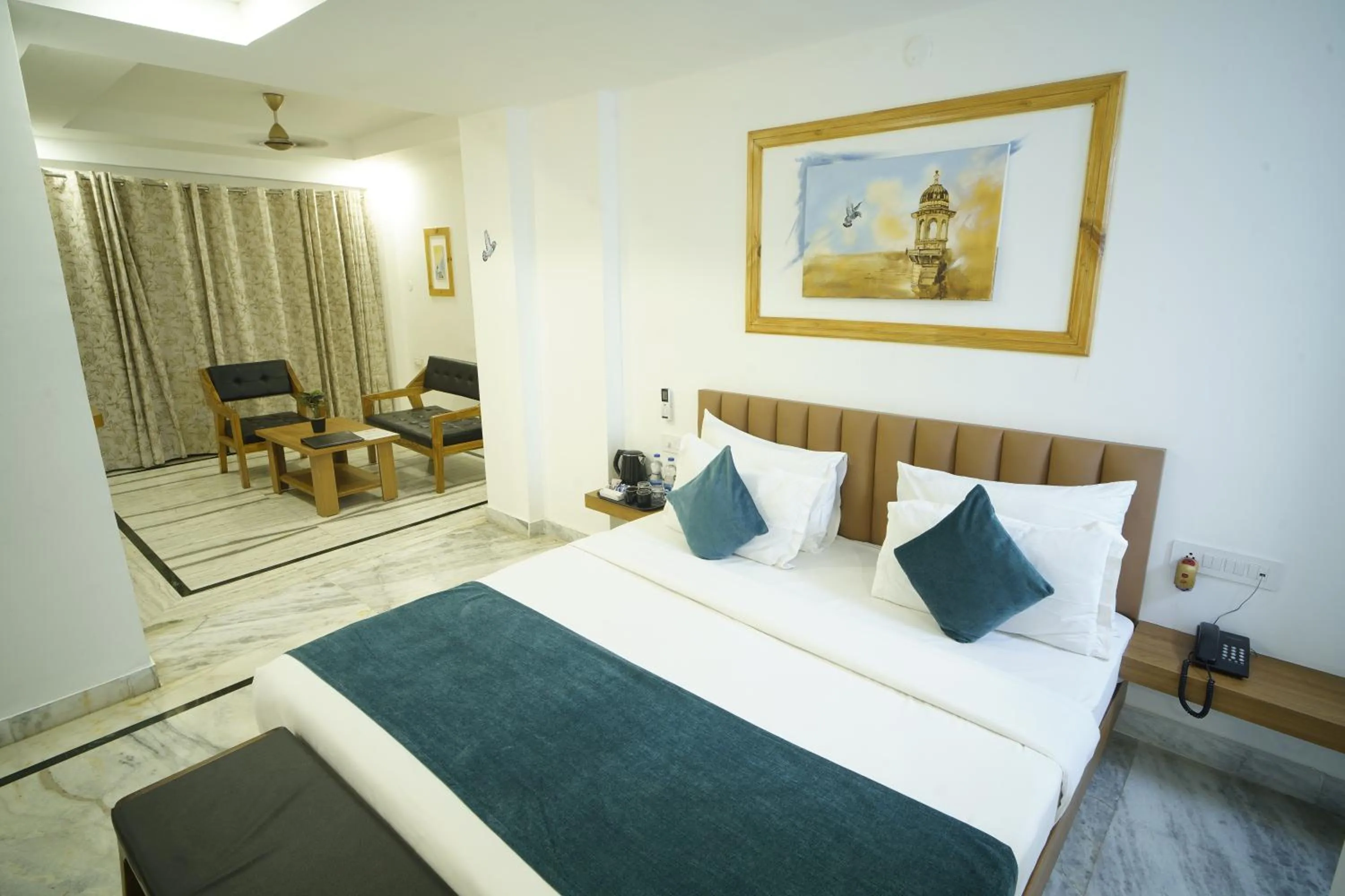 Bed in Hotel Udai Niwas By The Lake