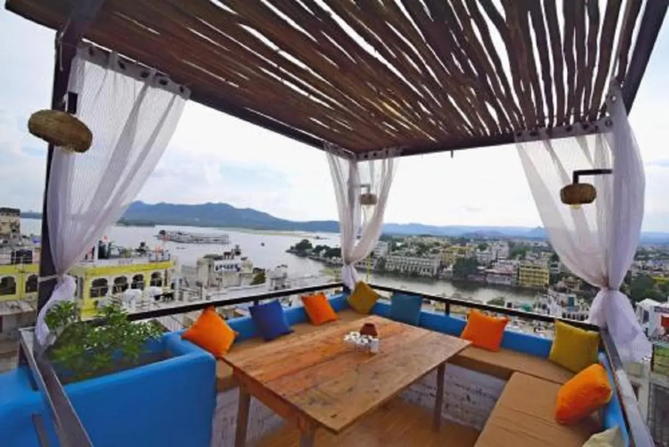 Hotel Udai Niwas By The Lake Hotel Udai Niwas By The Lake