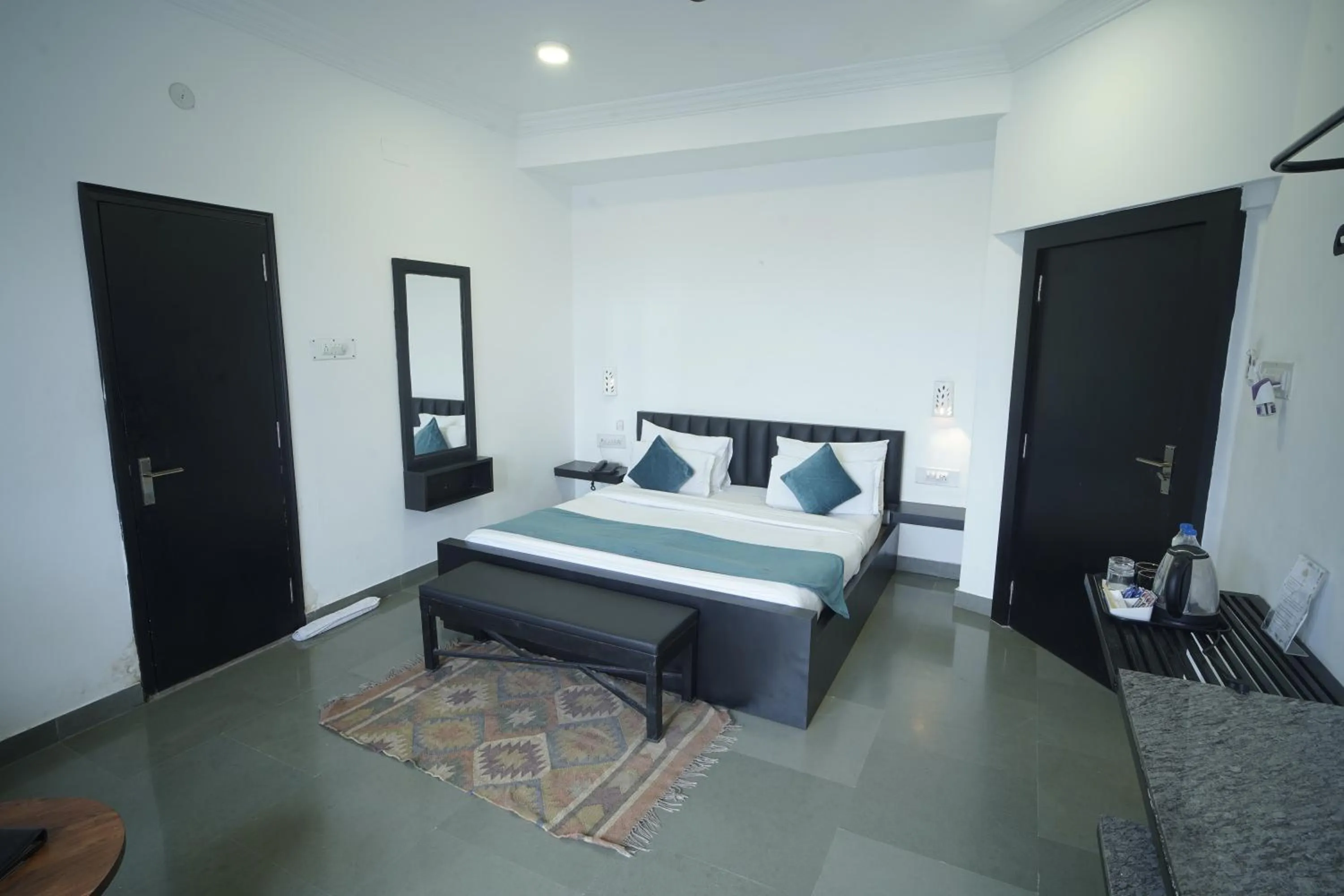 Bed in Hotel Udai Niwas By The Lake