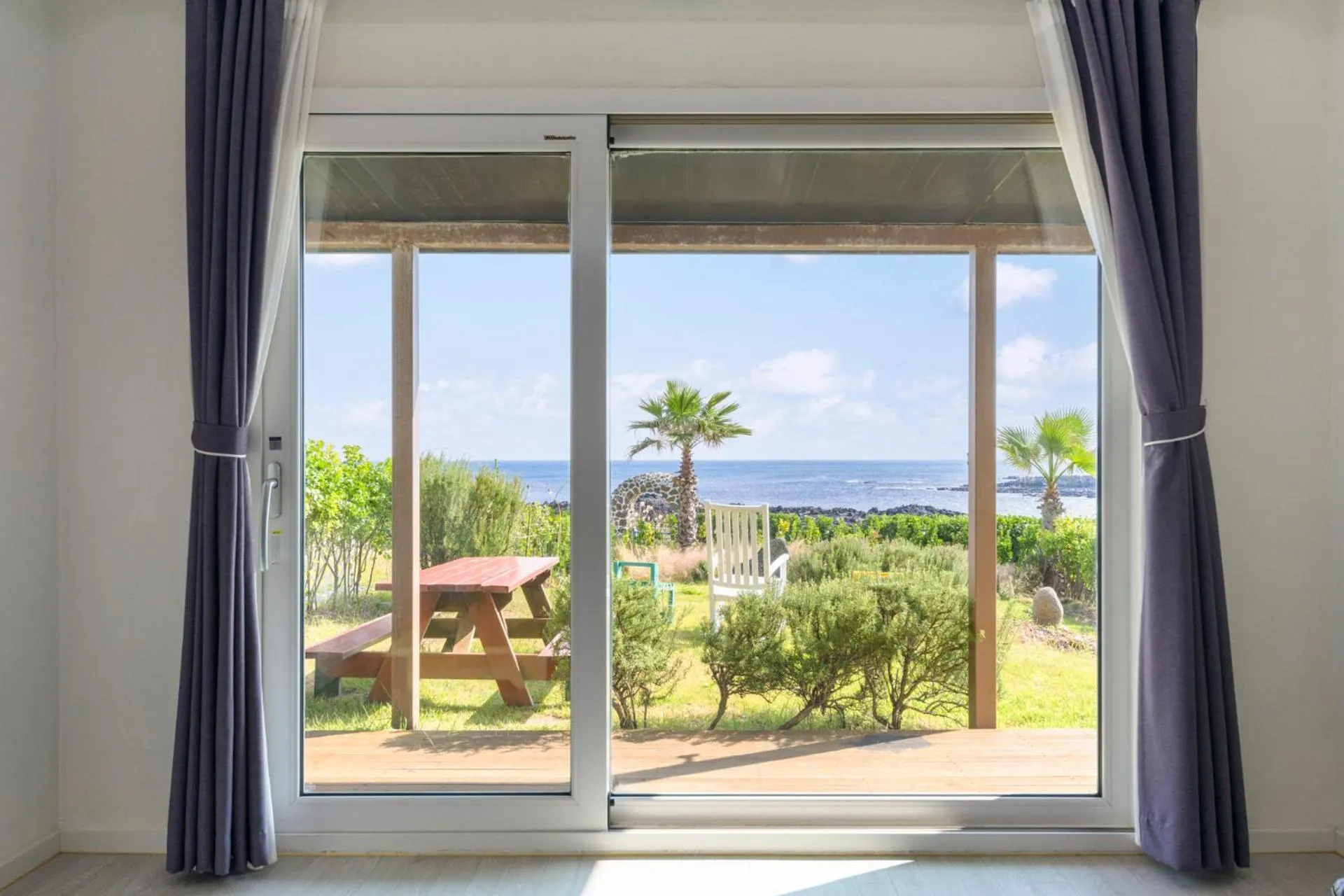 Sea view in Jeju Turning point Pension