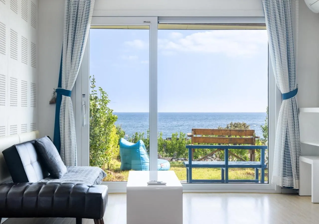 Garden in Jeju Turning point Pension