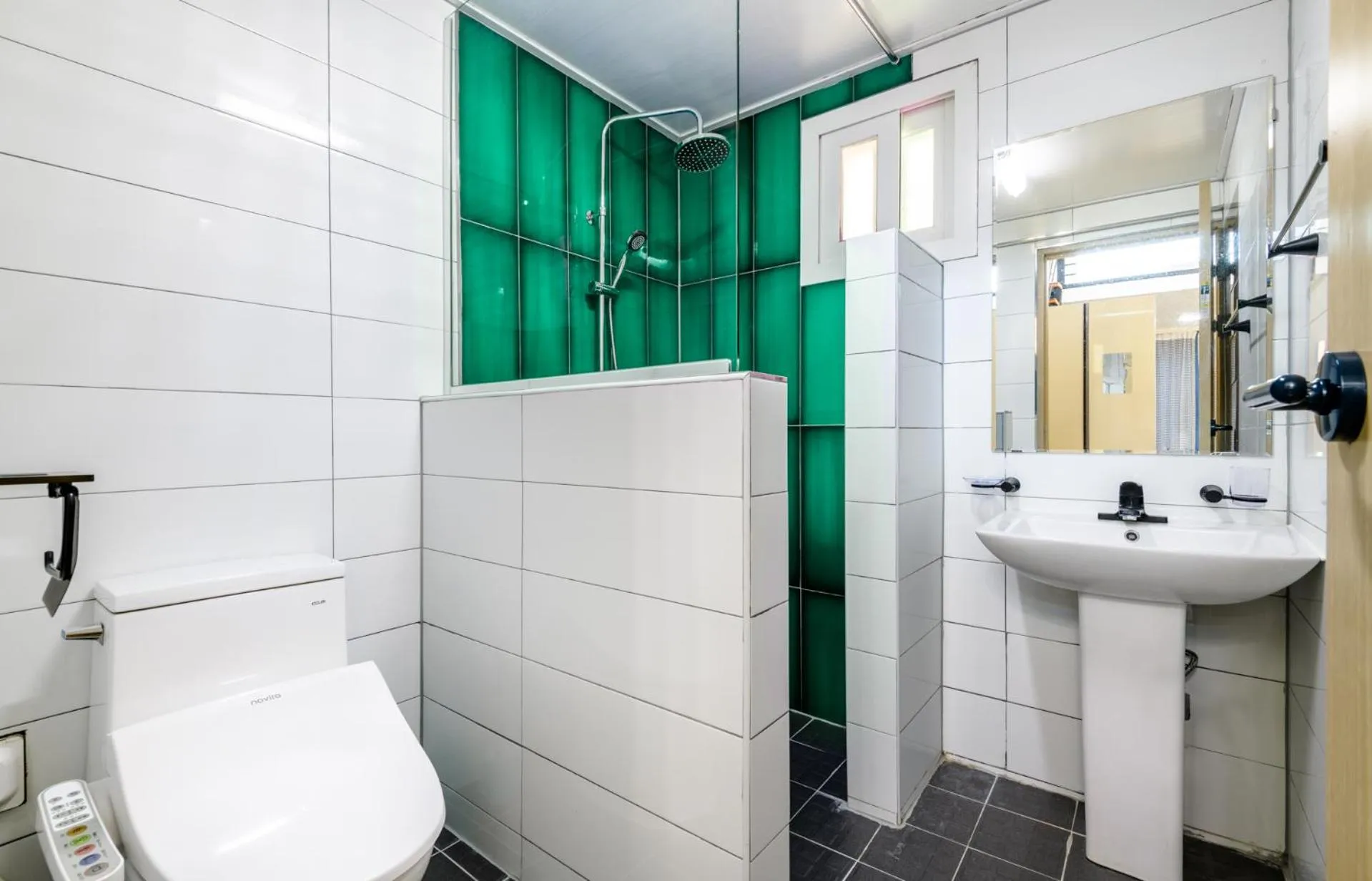 Shower in Jeju Turning point Pension