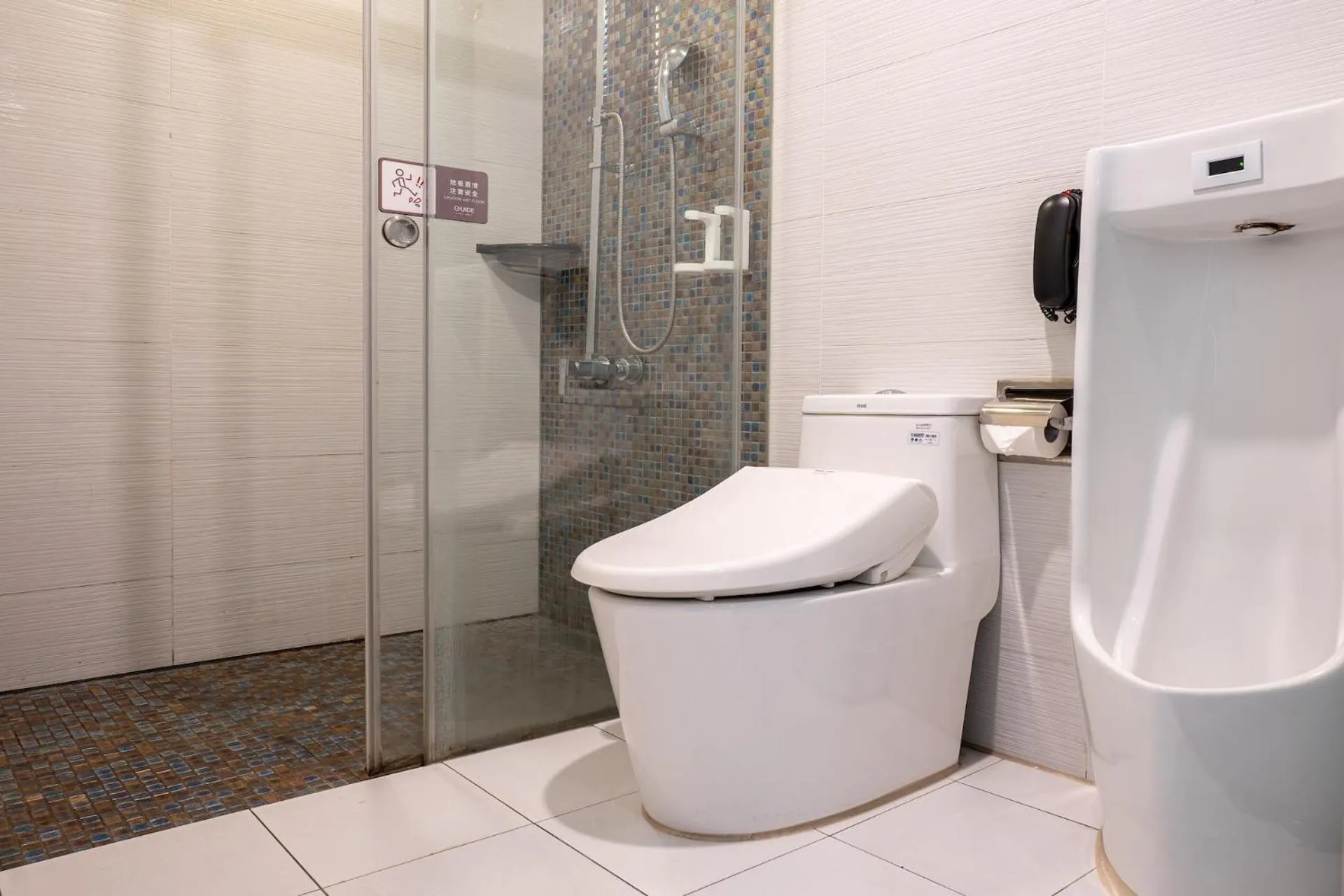 Bathroom in Guide Hotel Taichung Ziyou