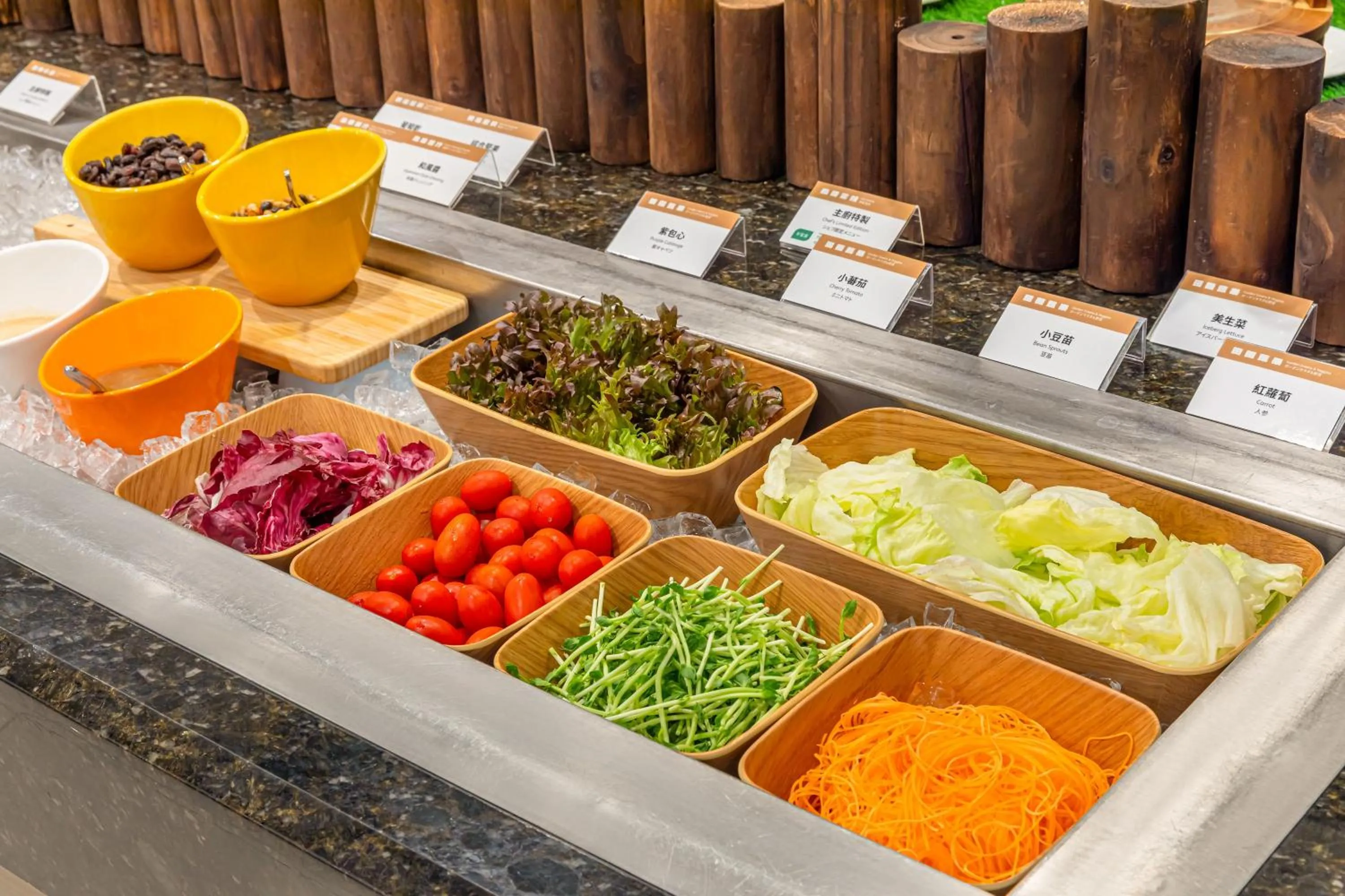 Buffet breakfast in Guide Hotel Taichung Ziyou