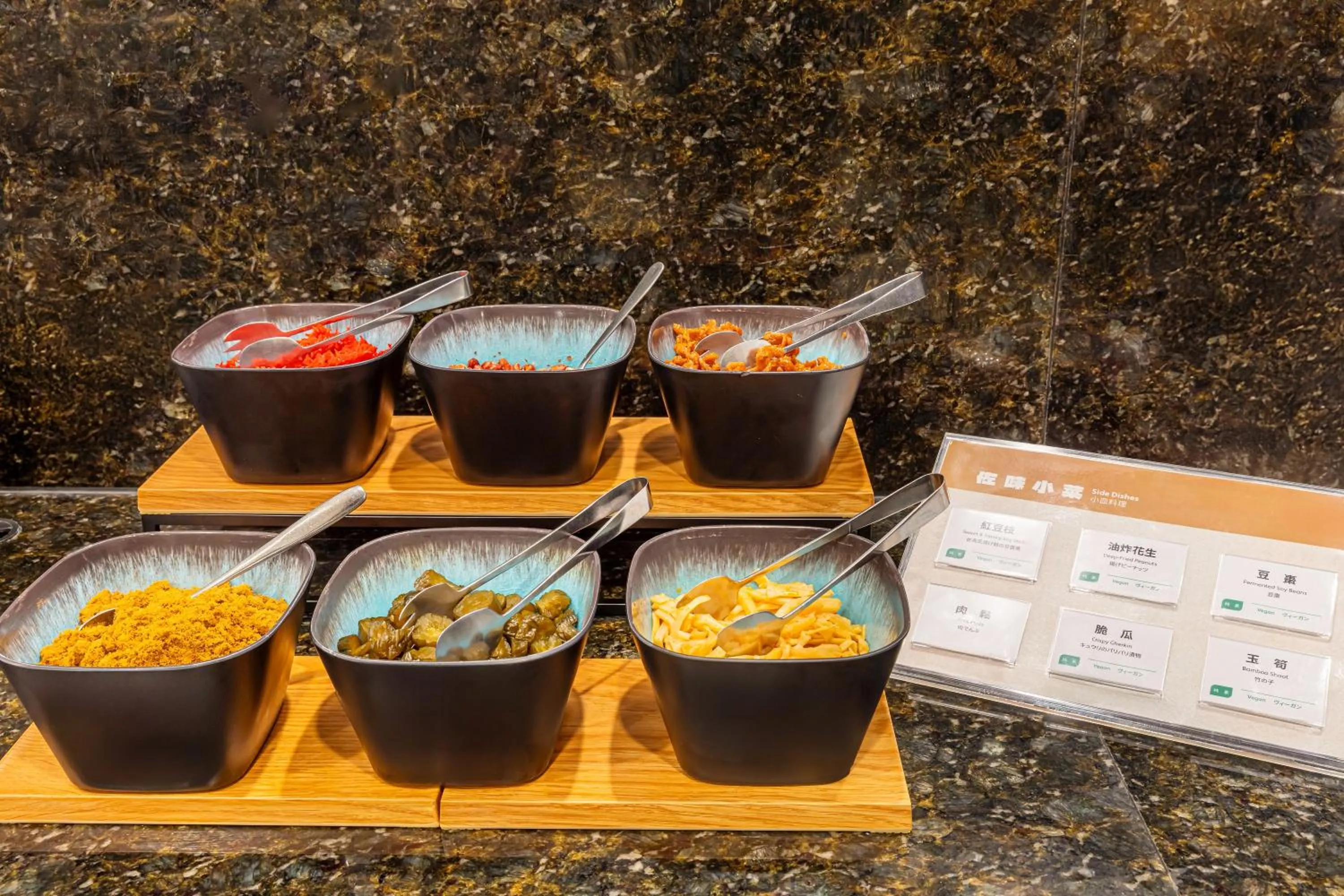 Buffet breakfast in Guide Hotel Taichung Ziyou