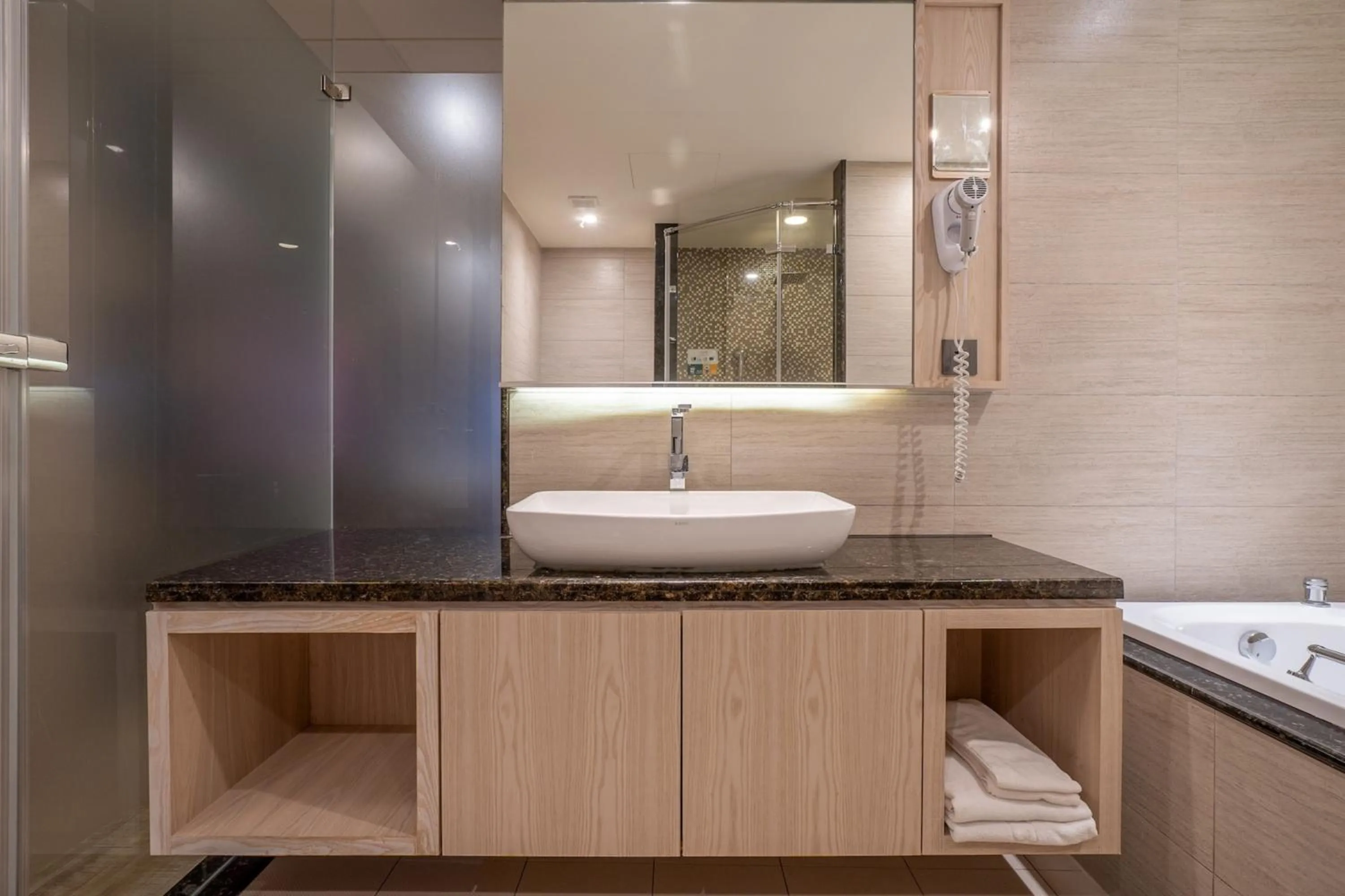 Bathroom in Guide Hotel Taichung Ziyou