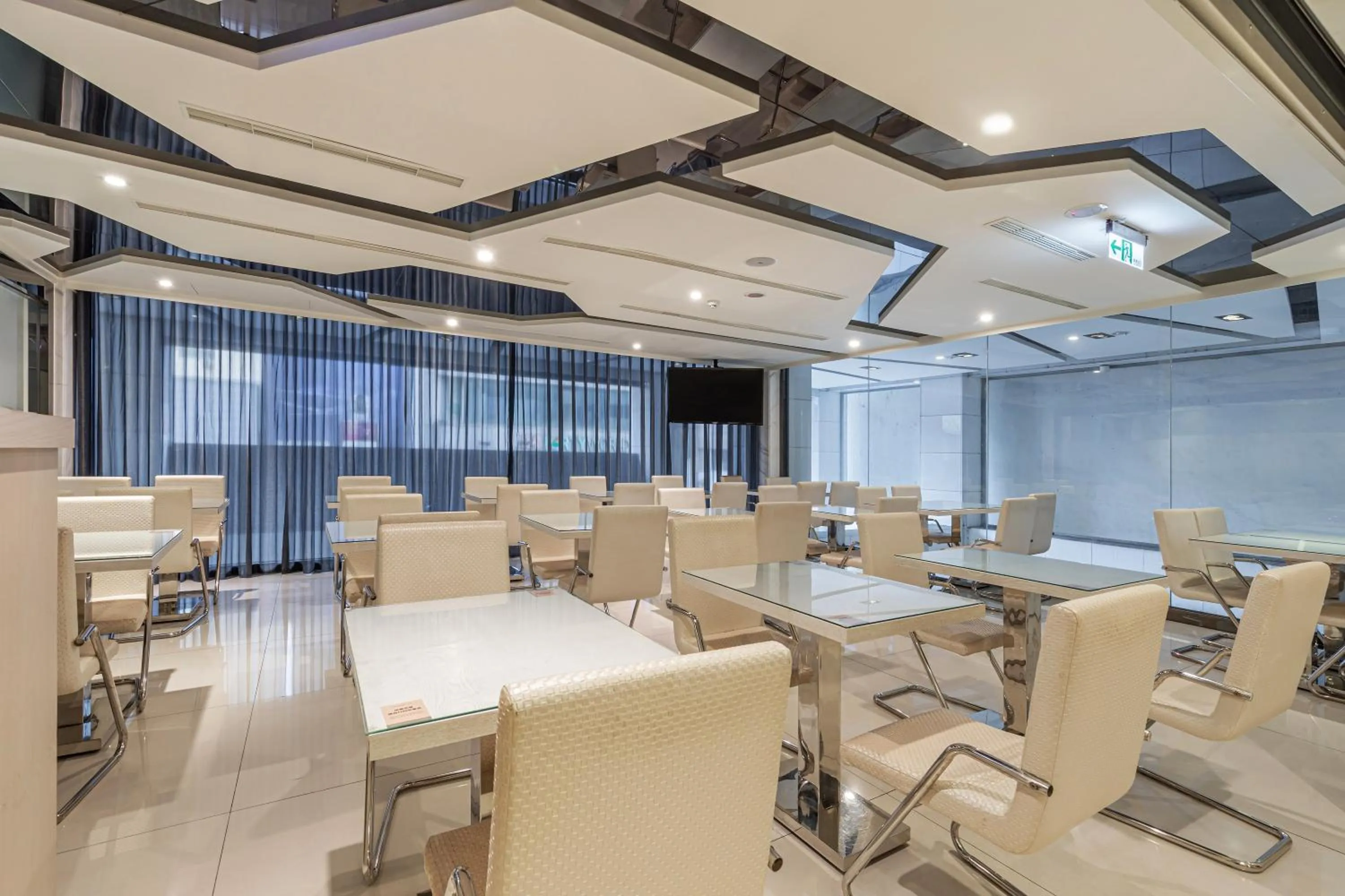 Breakfast in Guide Hotel Taichung Ziyou