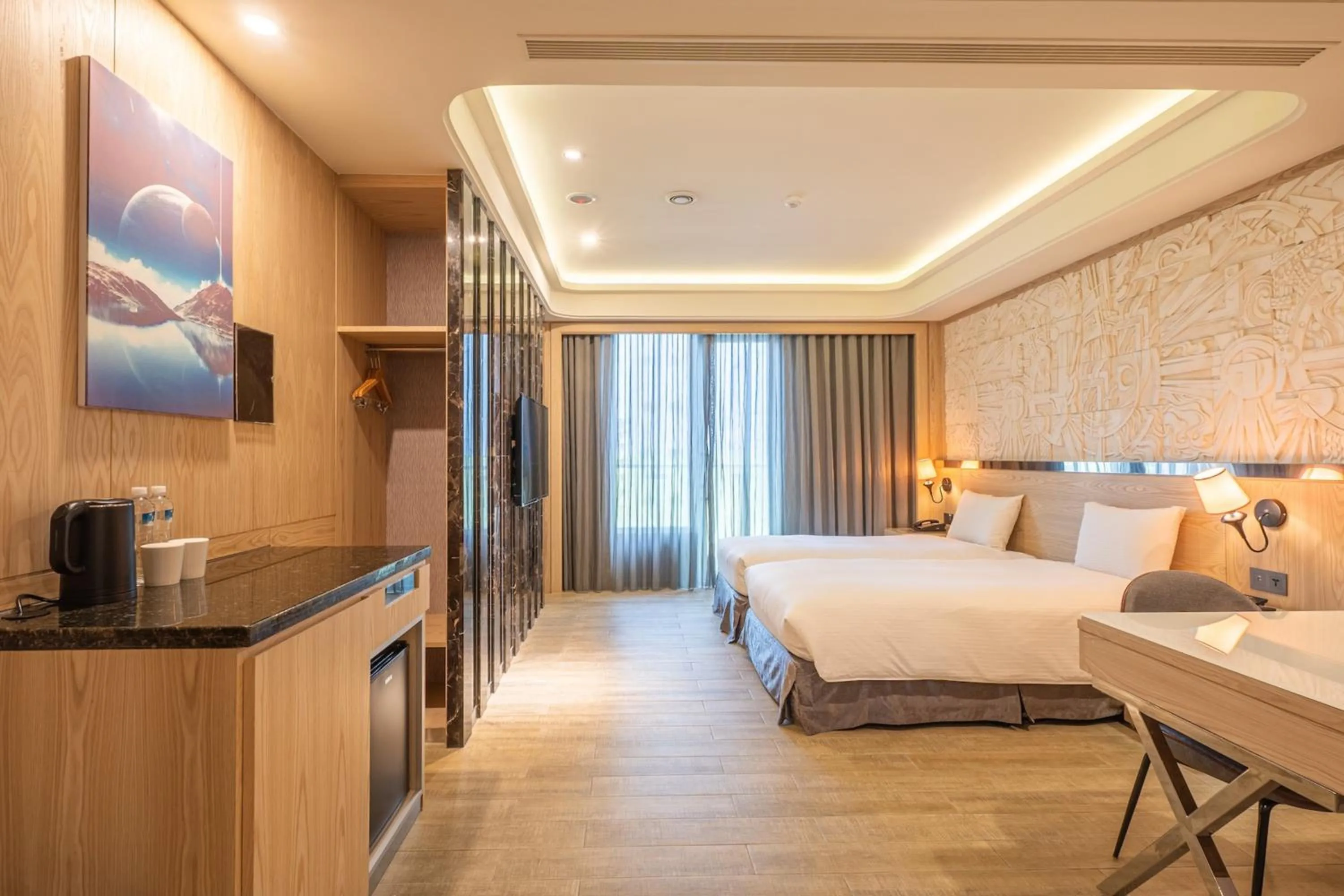 Photo of the whole room, Bed in Guide Hotel Taichung Ziyou