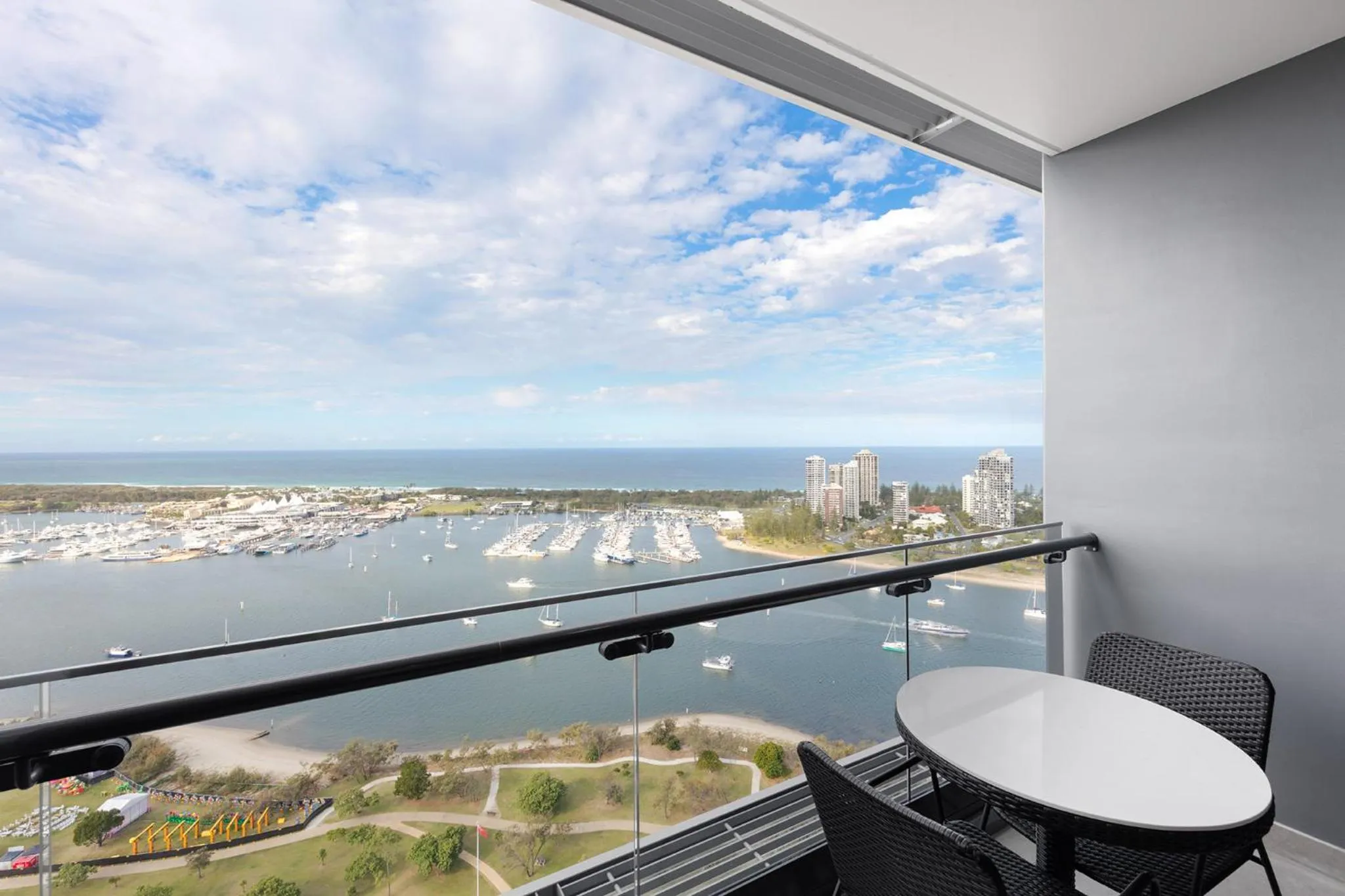 Balcony/Terrace in Meriton Suites Southport