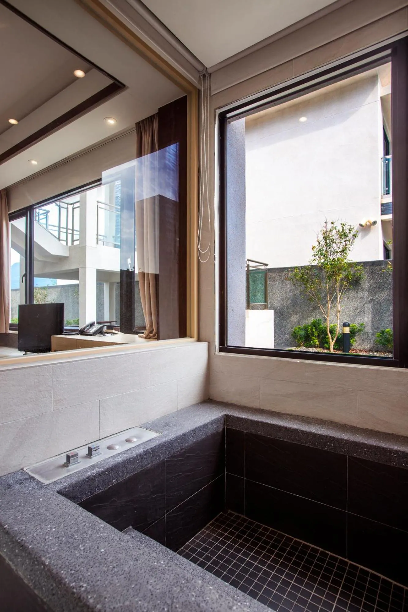 Hot Spring Bath in Chii Lih Resort