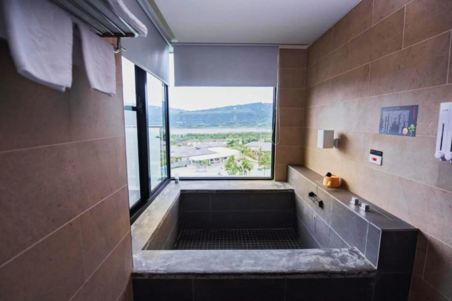 Hot Spring Bath in Chii Lih Resort