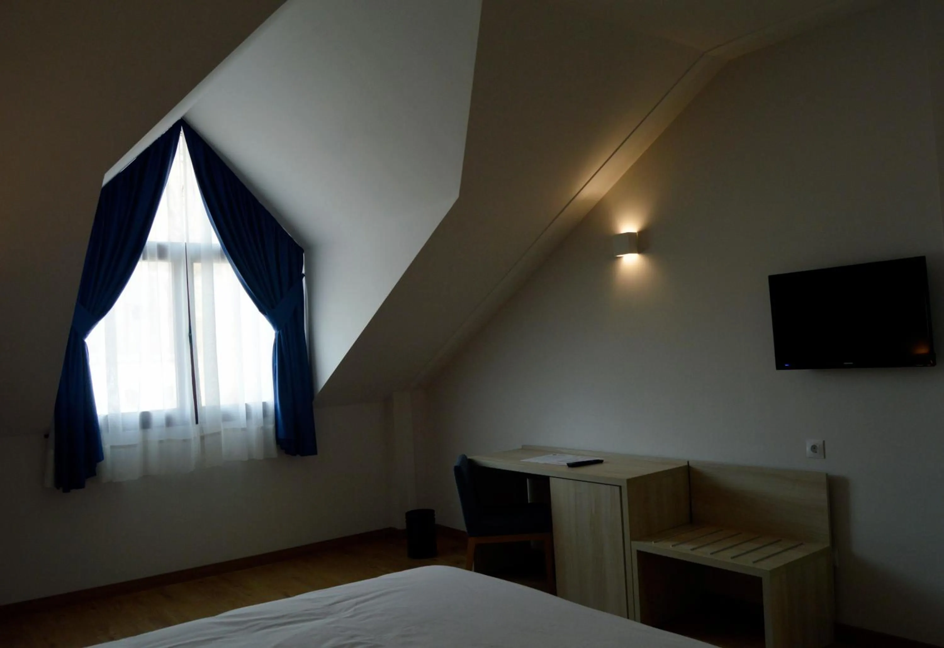 Photo of the whole room, Bed in Hotel Balneario de Graena