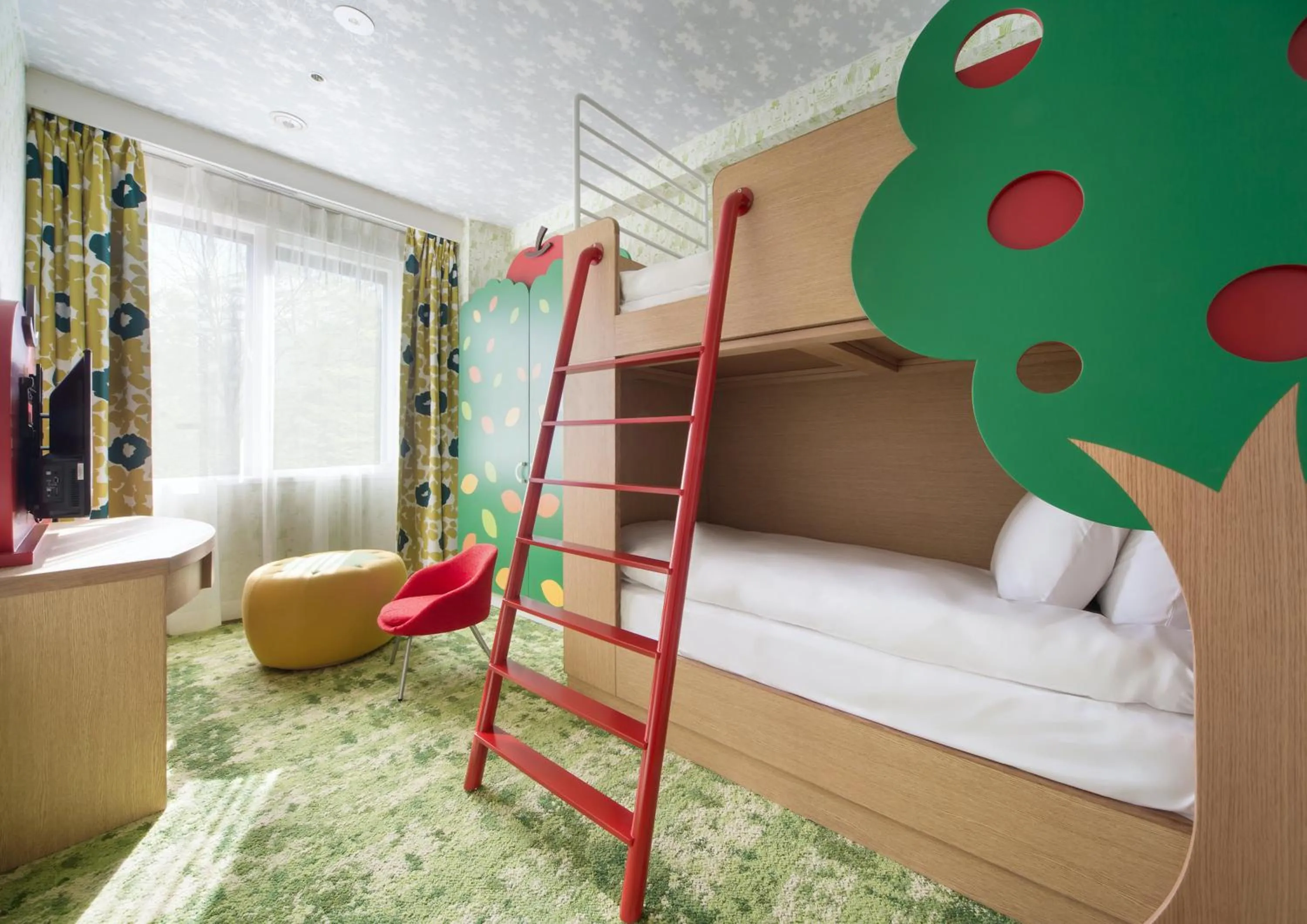 Photo of the whole room, Bed in Holiday Inn Resort Shinano-Omachi Kuroyon, an IHG Hotel