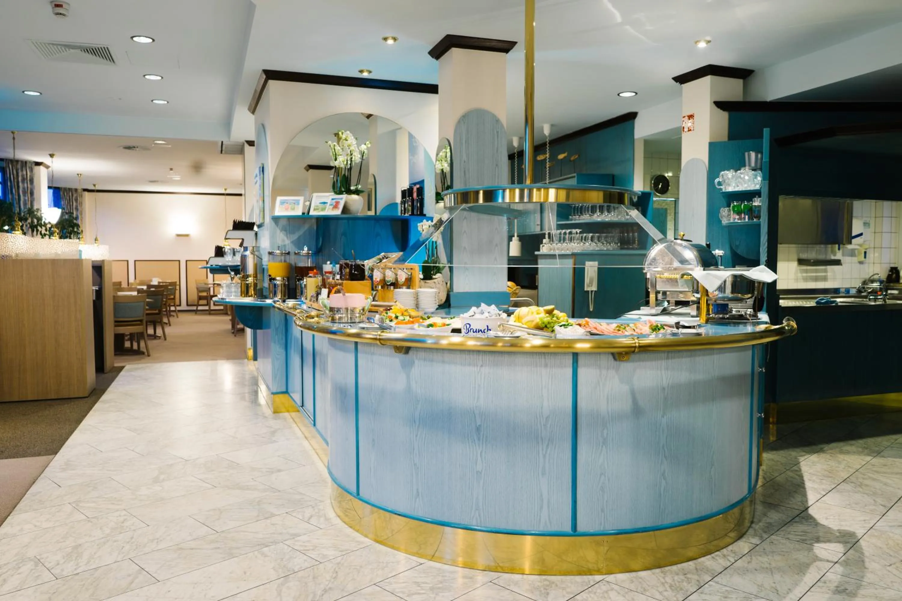 Buffet breakfast in Aparthotel Kachelot