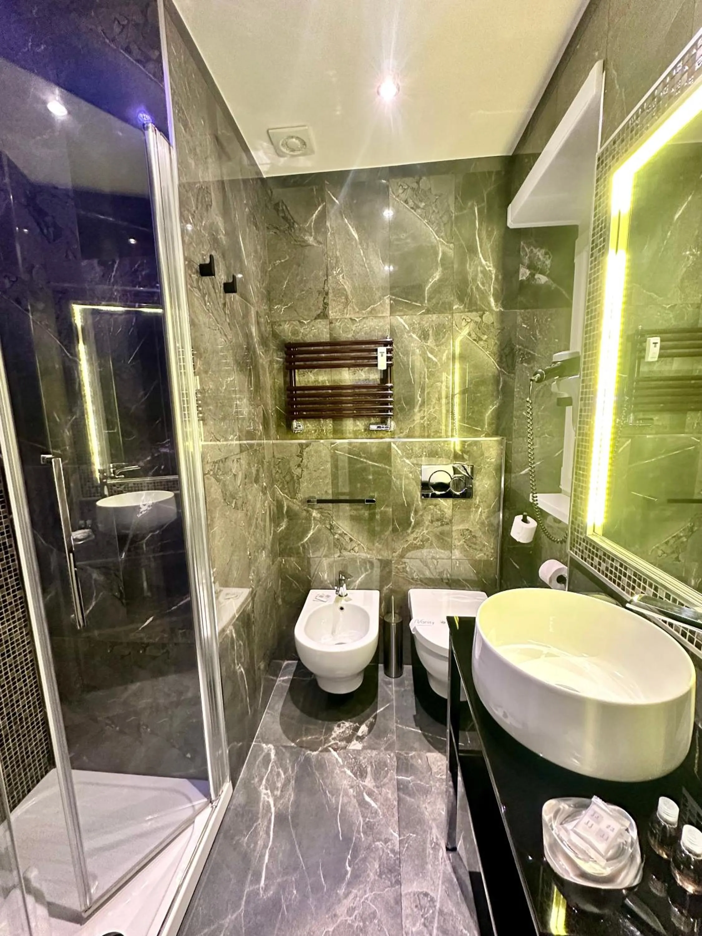 Bathroom in Vatican Relais Rome