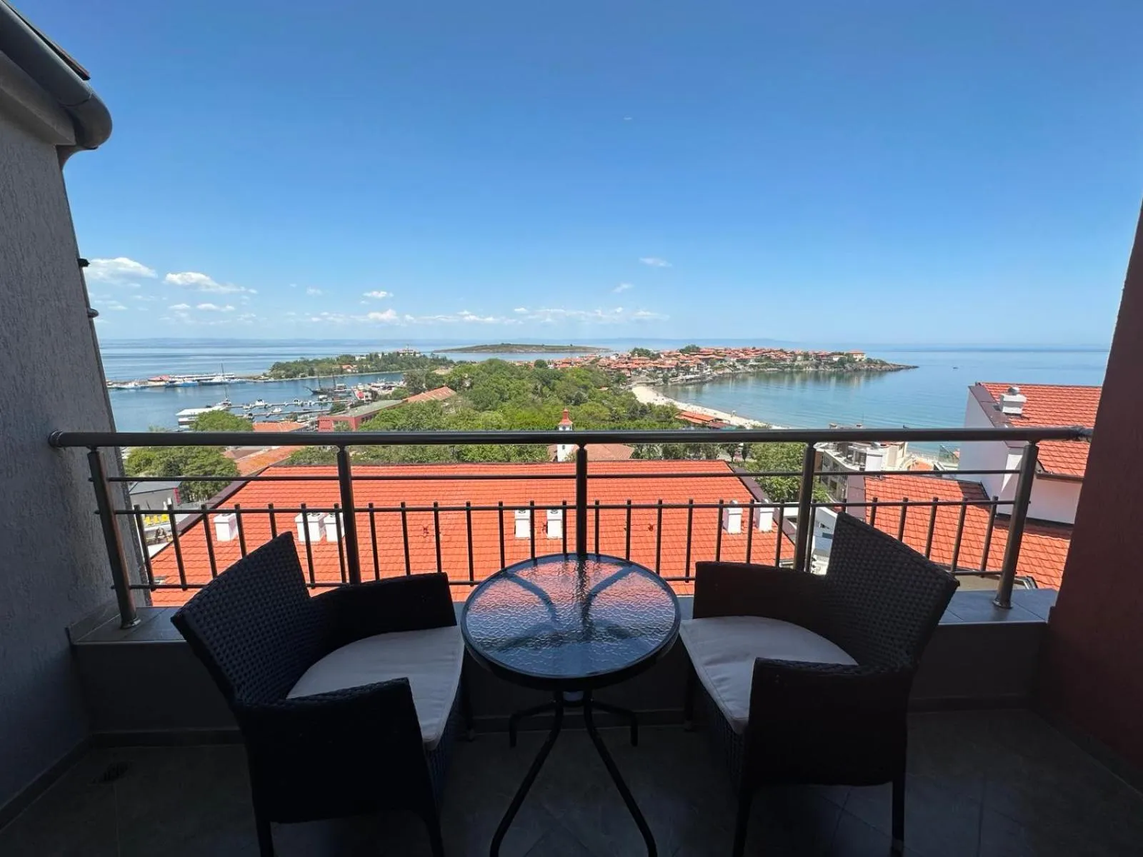 Balcony/Terrace in Family Hotel Radiana