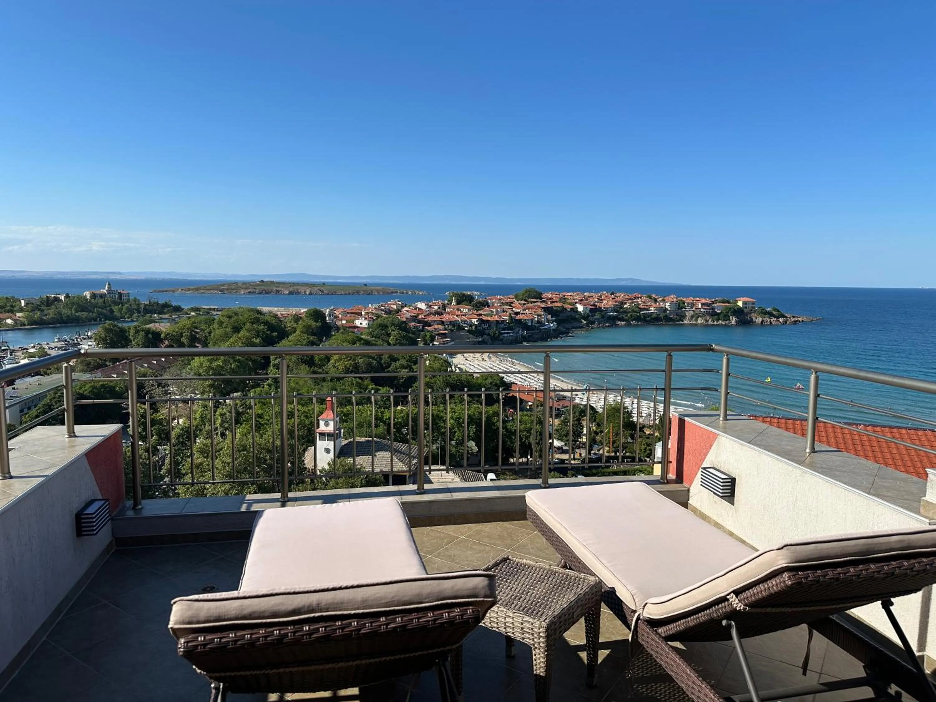 Day in Family Hotel Radiana