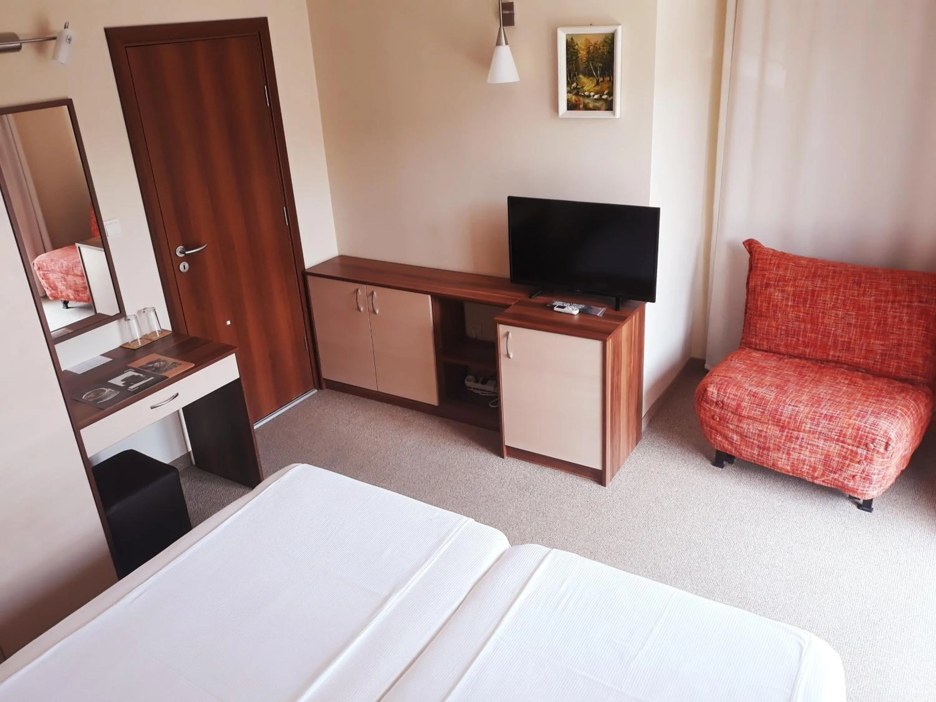 Photo of the whole room, Bed in Family Hotel Radiana