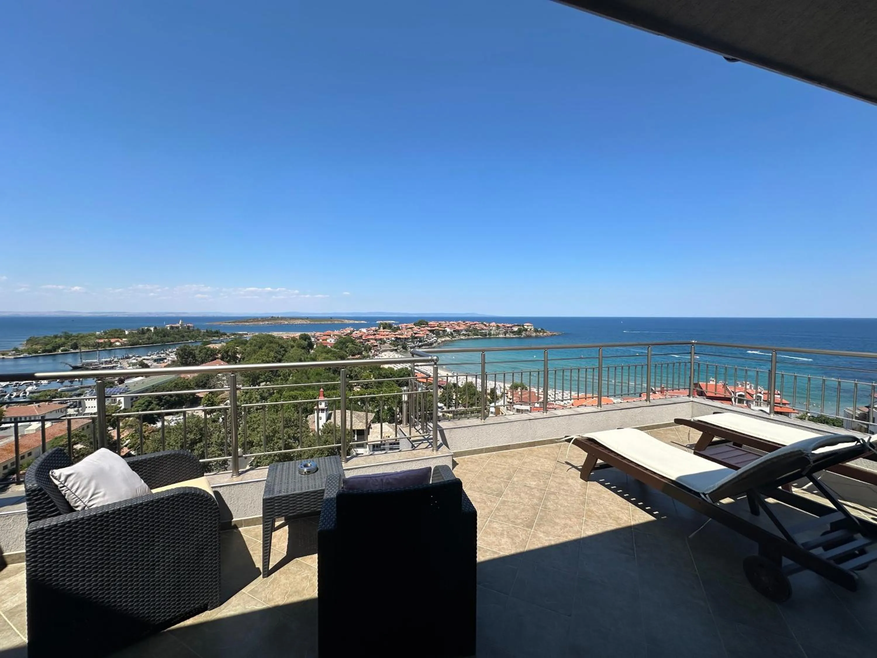 Day in Family Hotel Radiana