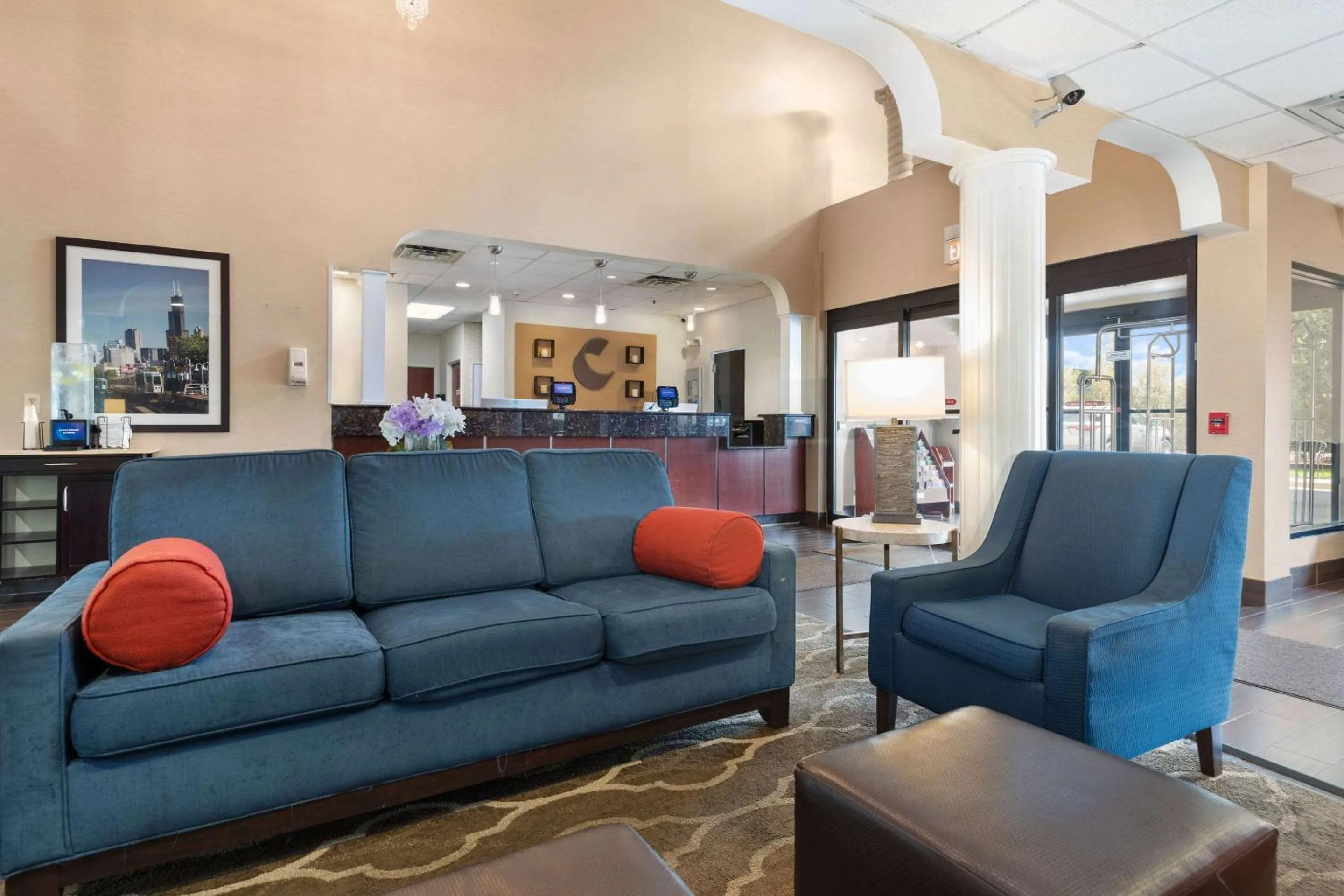 Lobby or reception in Comfort Suites Lombard - Addison