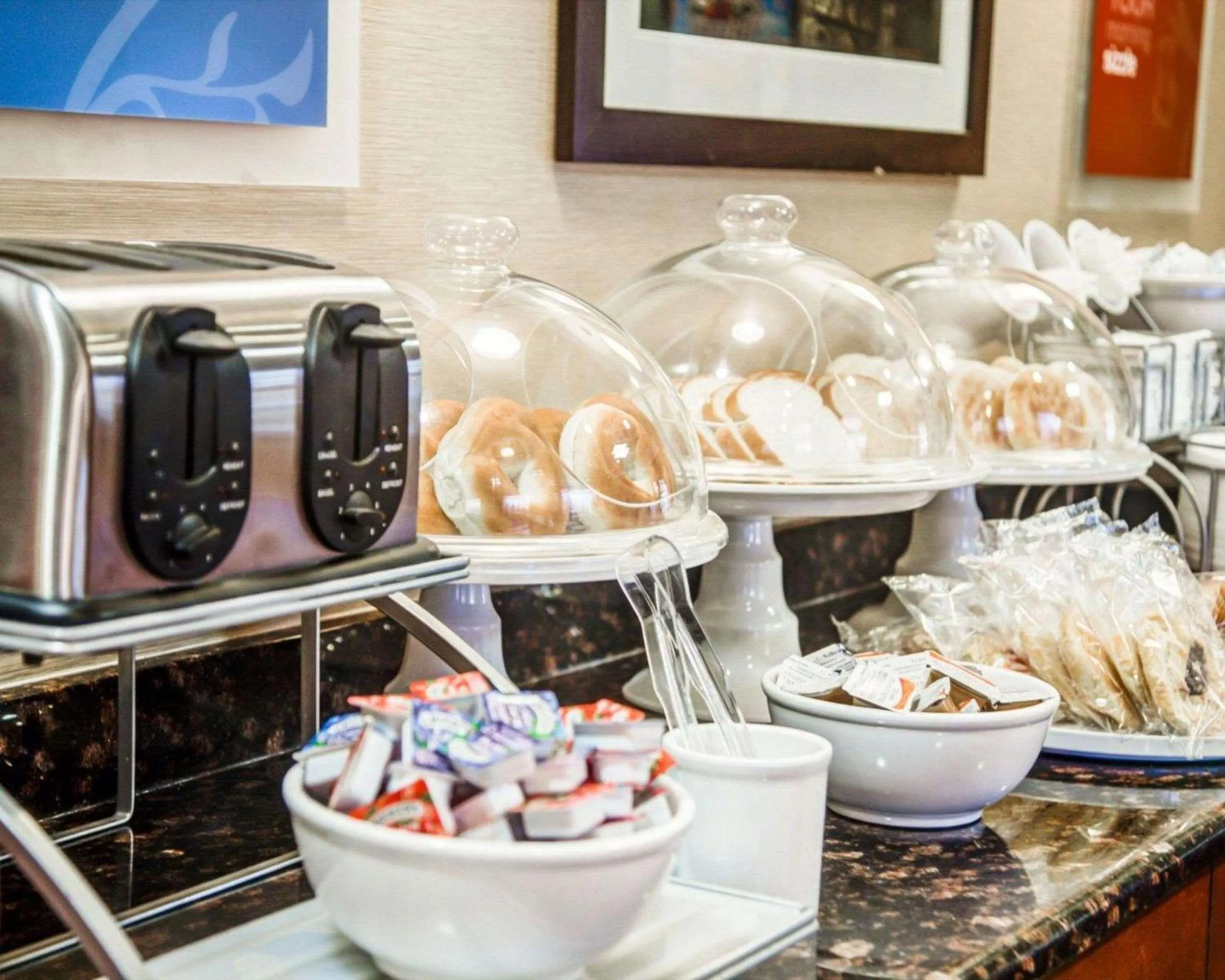 Breakfast in Comfort Suites Lombard - Addison