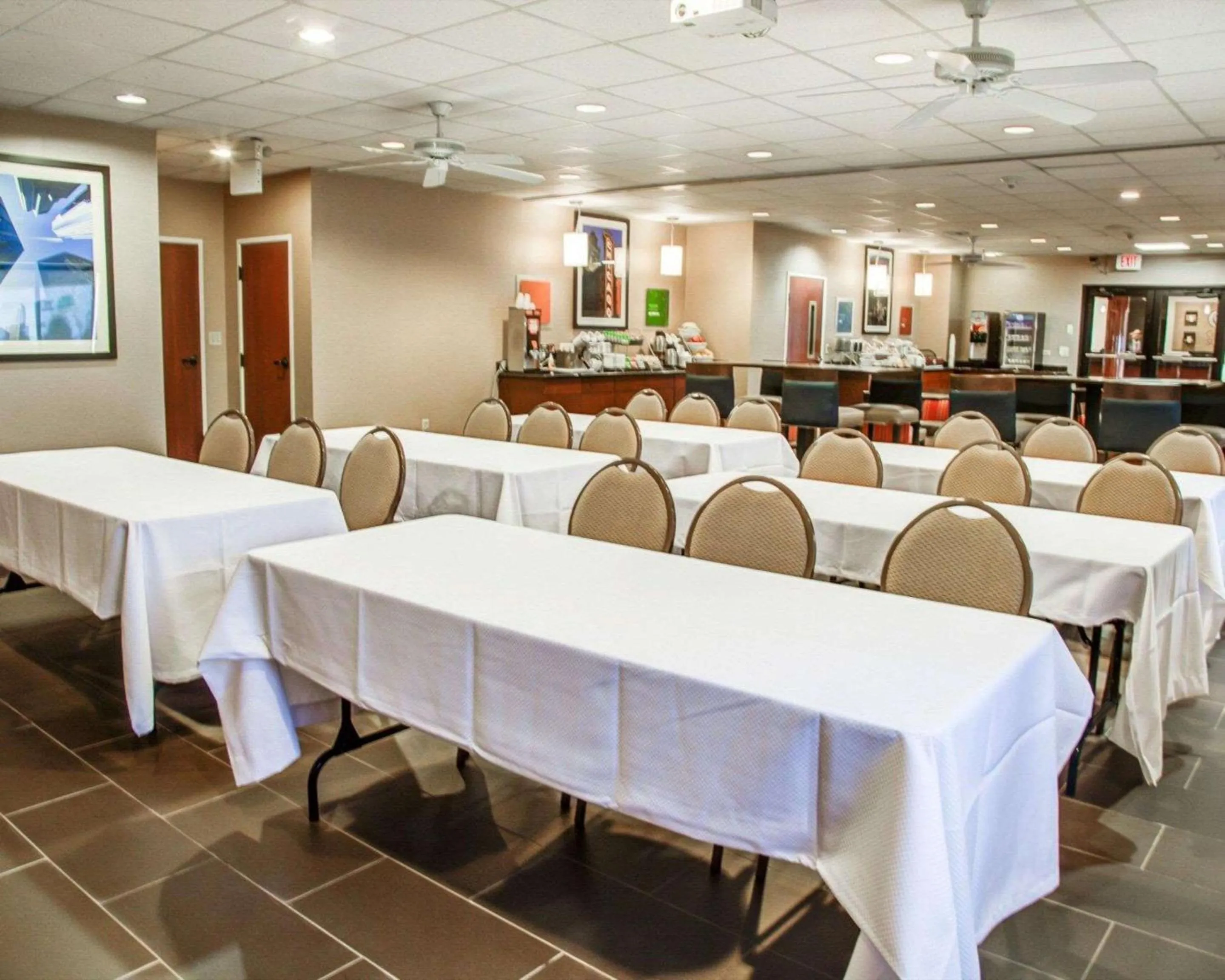 Meeting/conference room in Comfort Suites Lombard - Addison