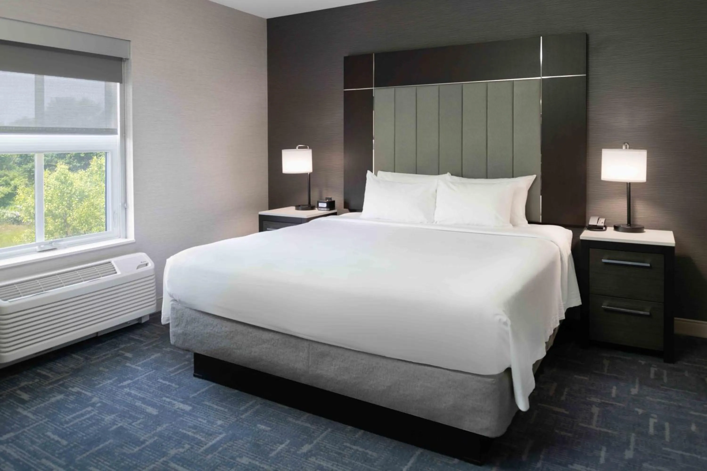 Bed in Residence Inn by Marriott Boston Concord