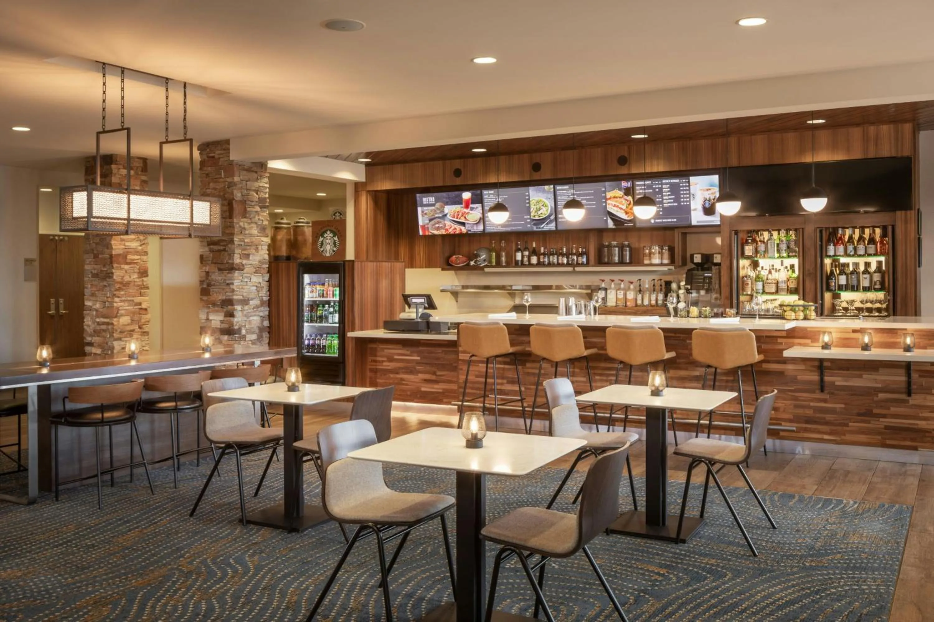 Restaurant/places to eat in Courtyard by Marriott Sedona