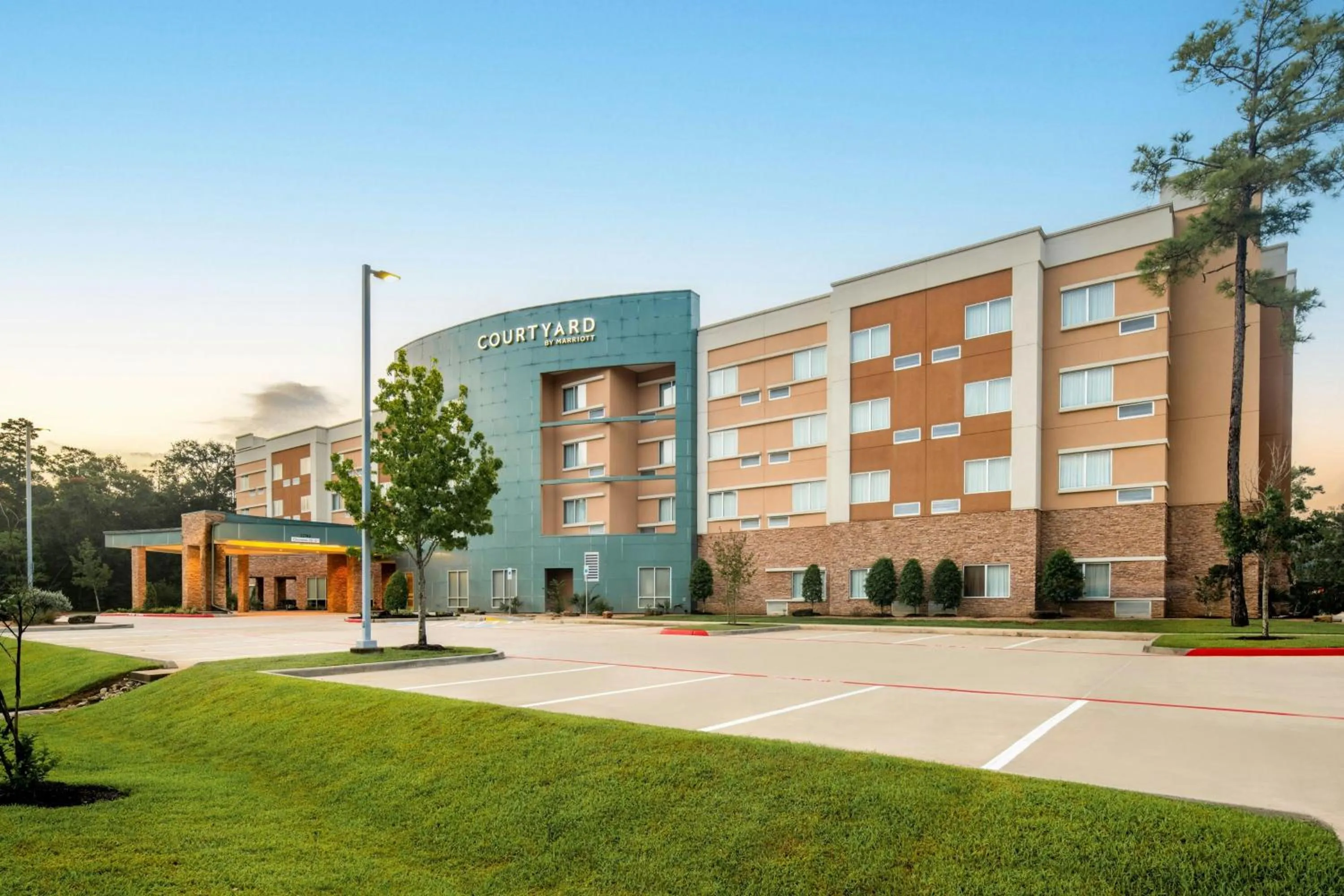 Property building in Courtyard by Marriott Houston City Place