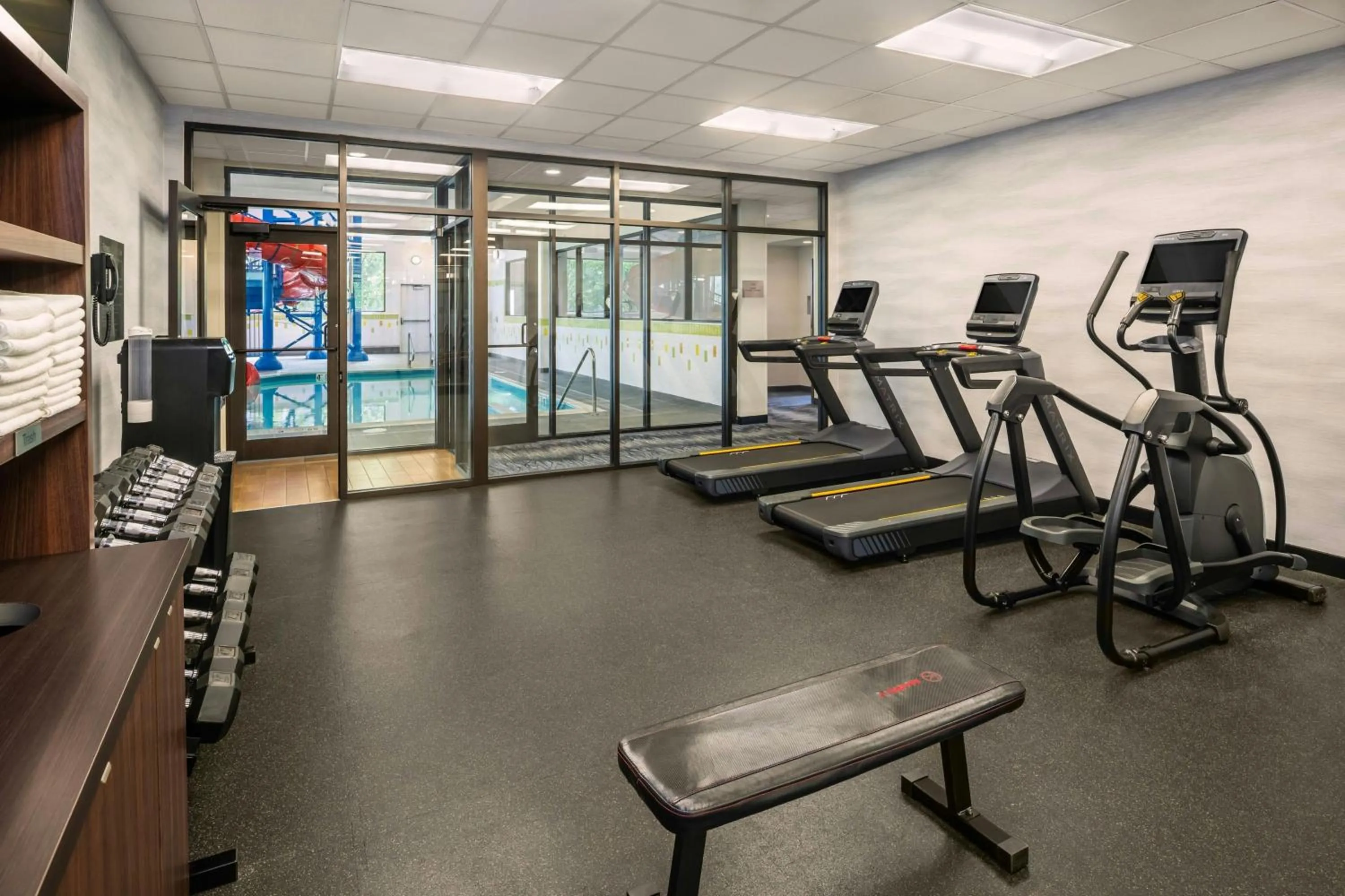 Fitness centre/facilities in Fairfield Inn & Suites by Marriott Edmonton North