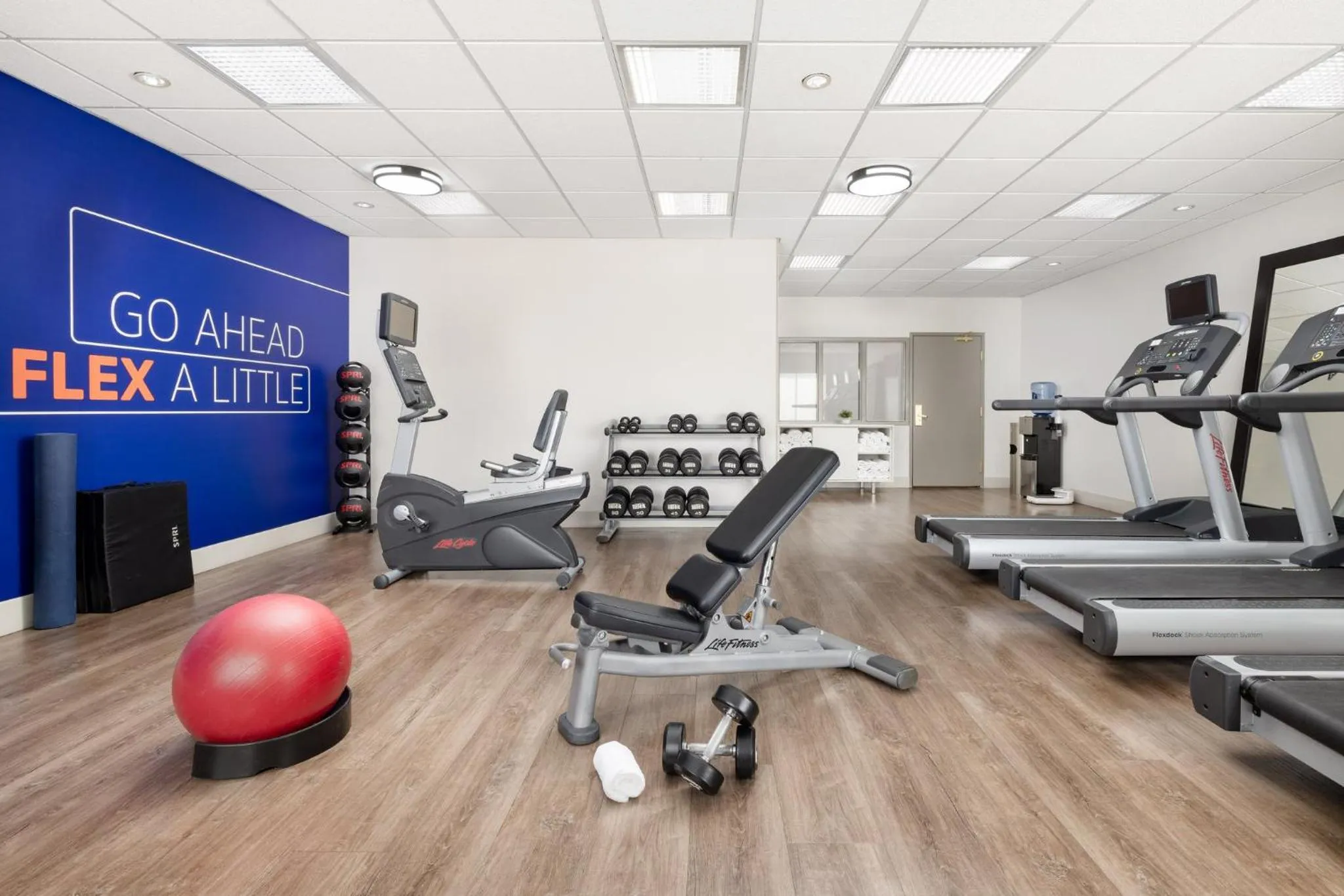 Spa and wellness centre/facilities in Holiday Inn Express Las Vegas Stadium Area by IHG