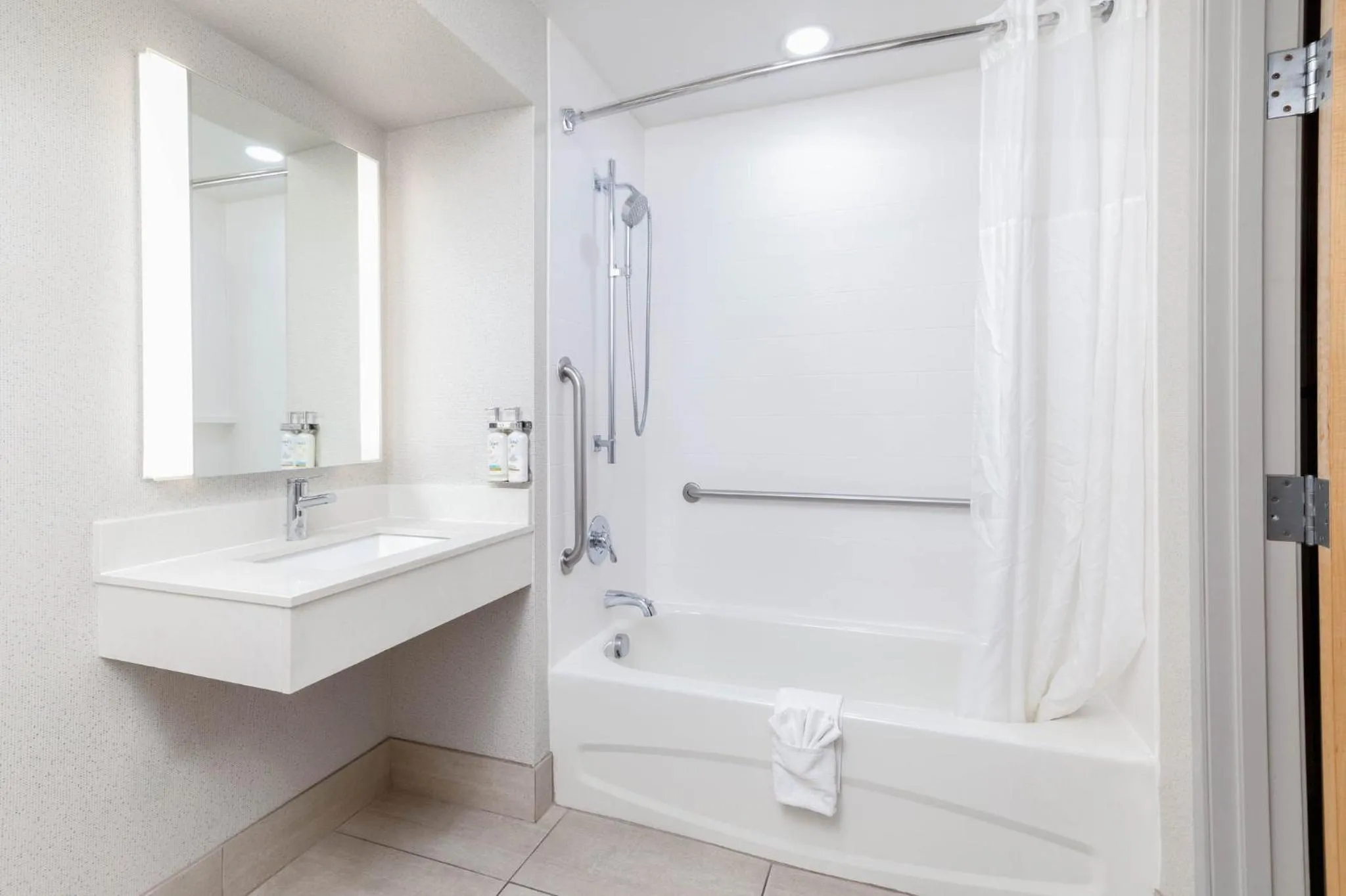 Bathroom in Holiday Inn Express & Suites Las Vegas SW Springvalley by IHG
