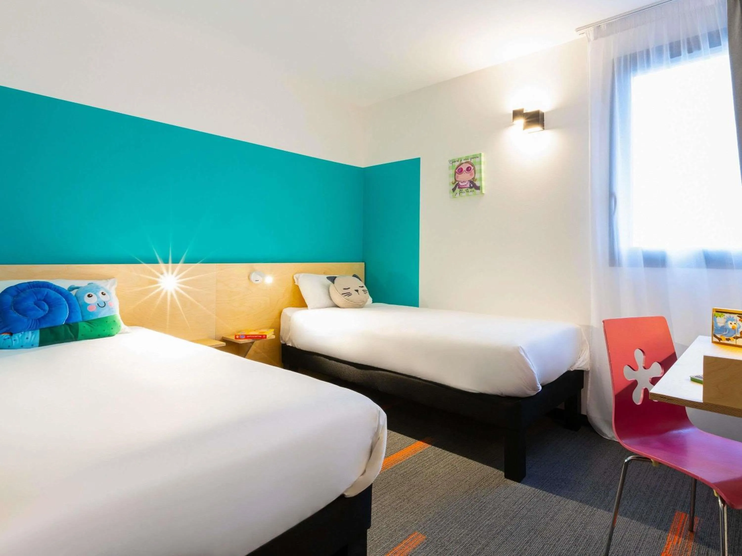 Property building, Bed in greet Hotel Nancy Sud