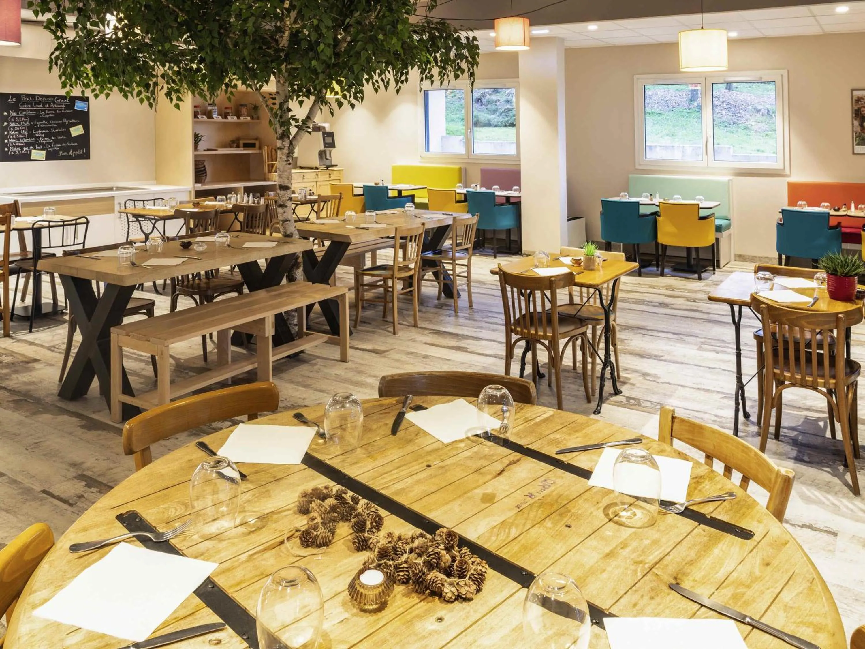 Restaurant/places to eat in greet Hotel Nancy Sud