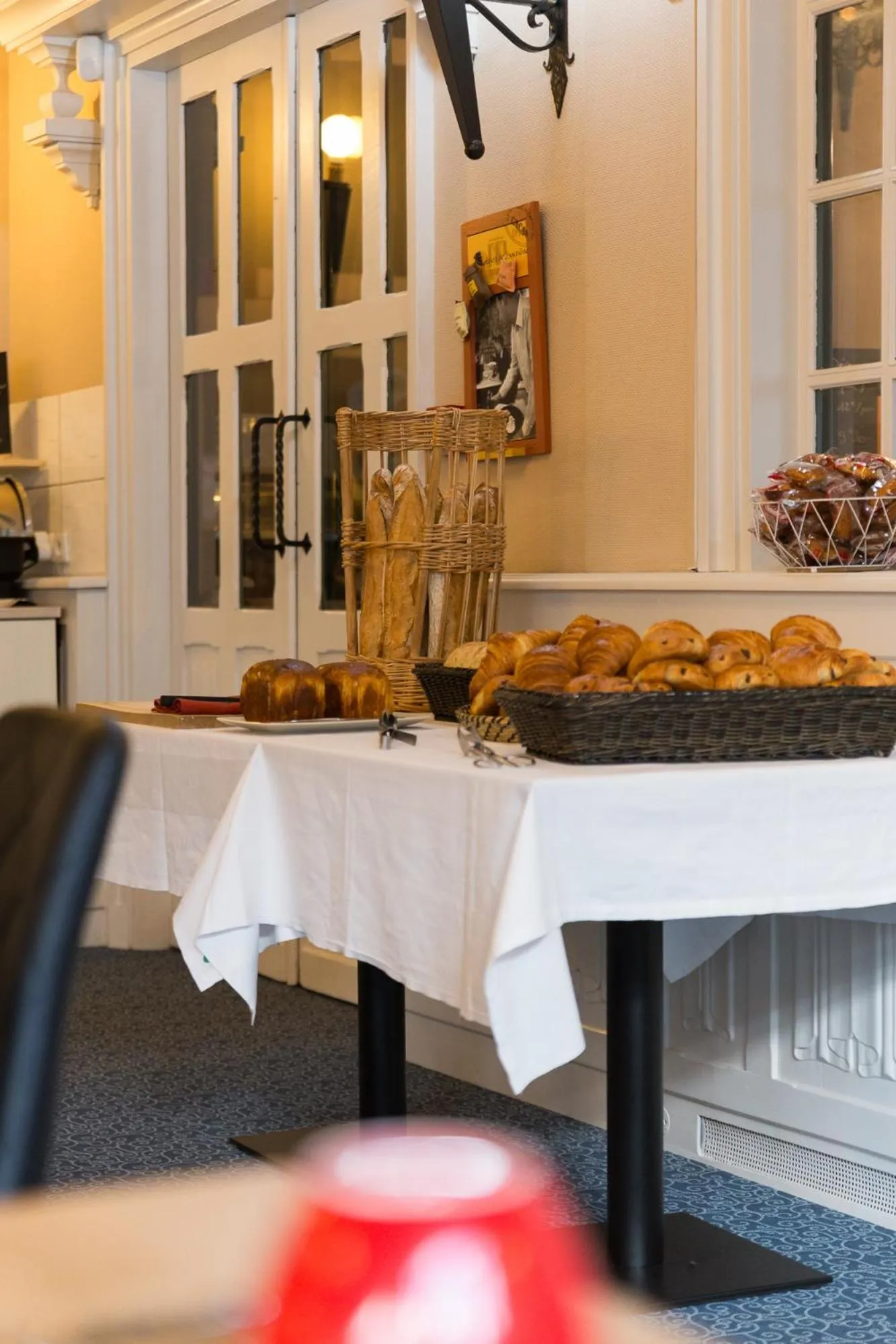 Breakfast in Hôtel Restaurant Du Château