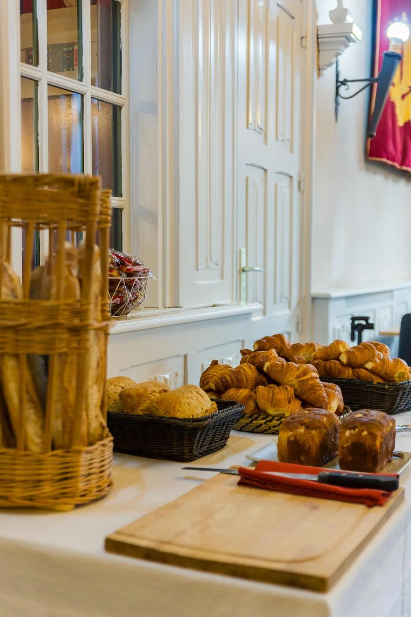 Breakfast in Hôtel Restaurant Du Château