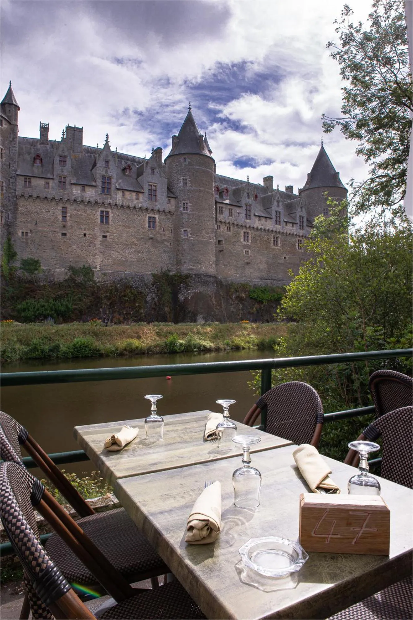 Balcony/Terrace in Hôtel Restaurant Du Château