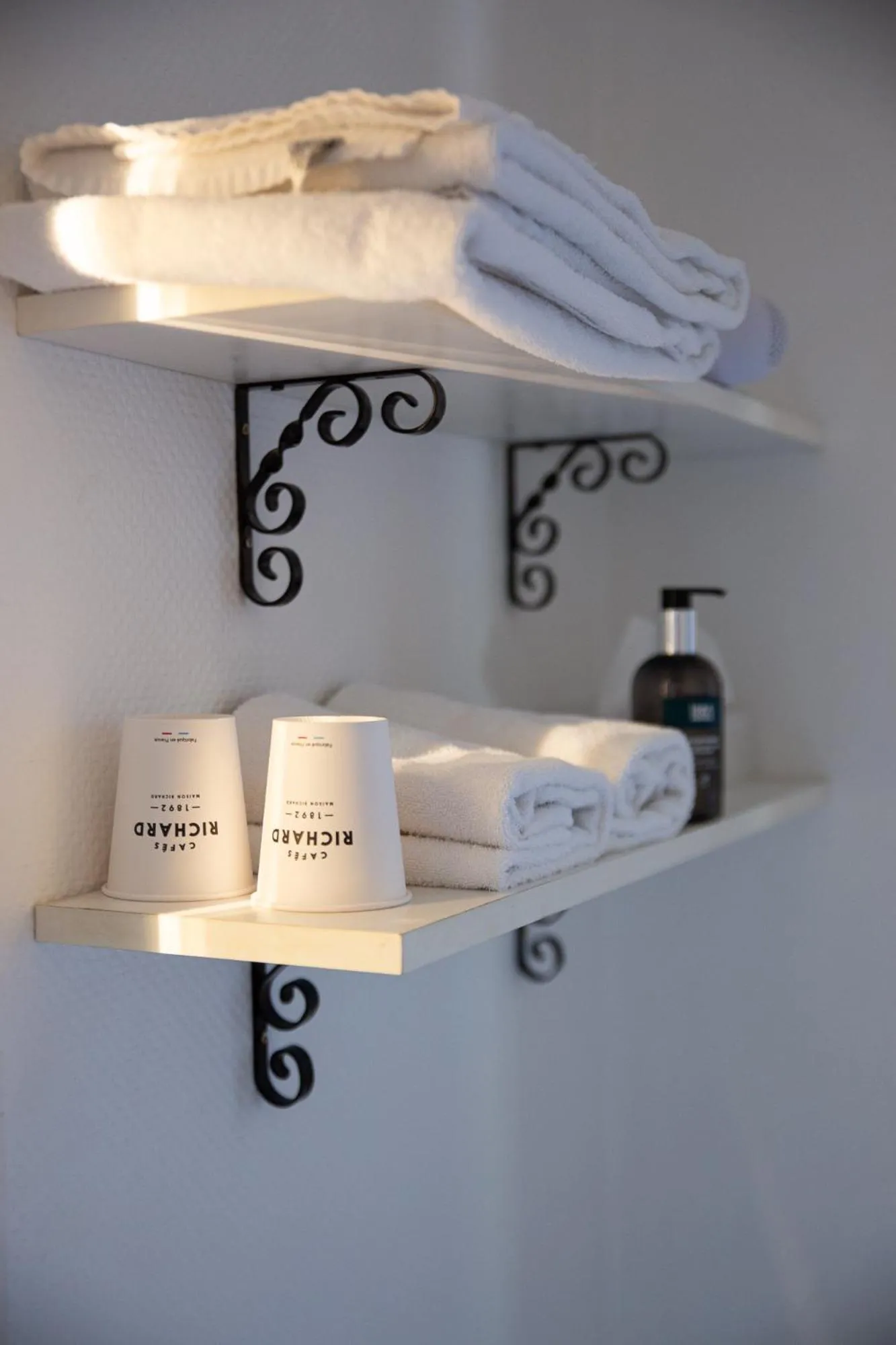 Bedroom in Hôtel Restaurant Du Château