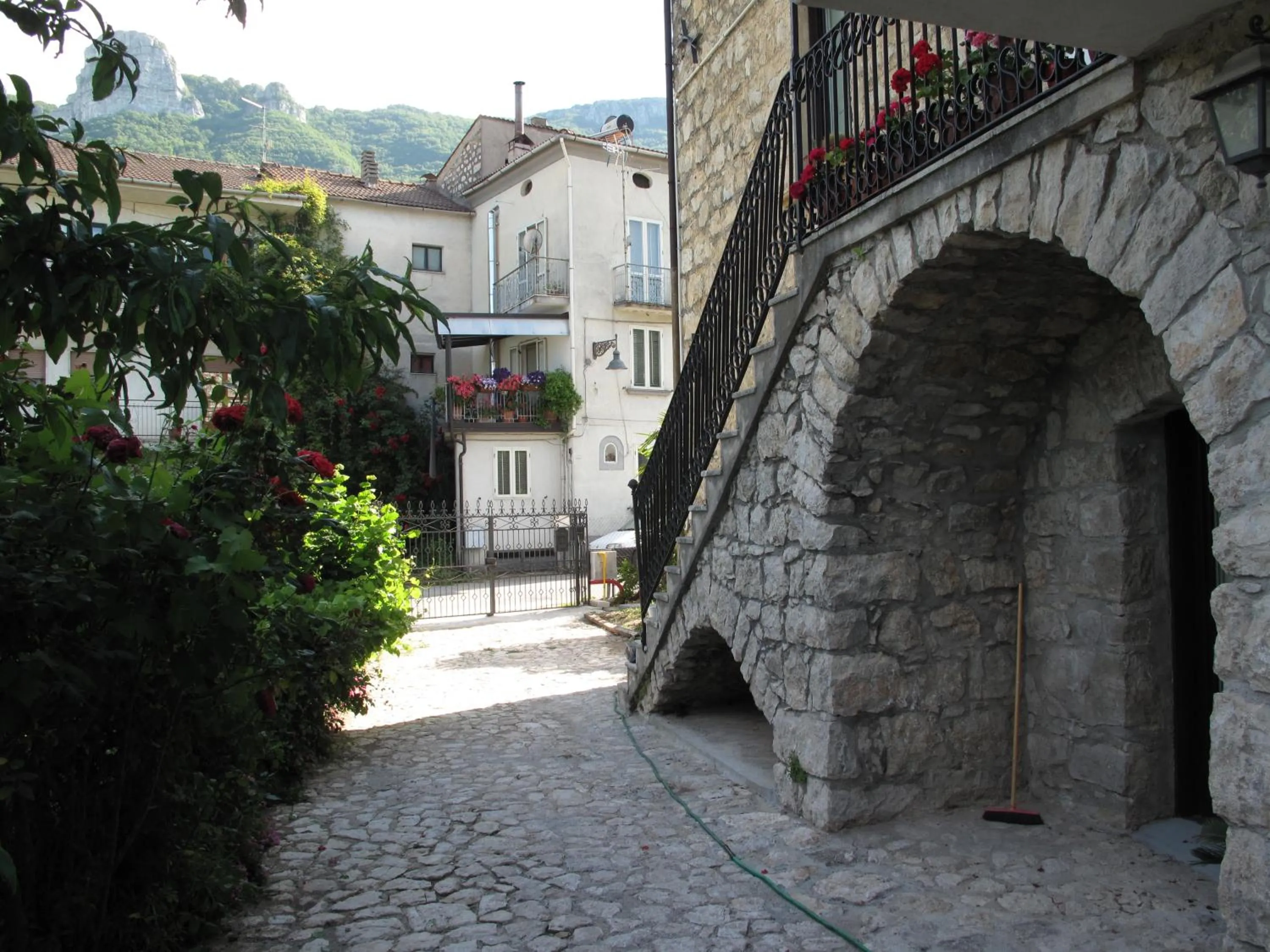 Property building in Casa Sarlo