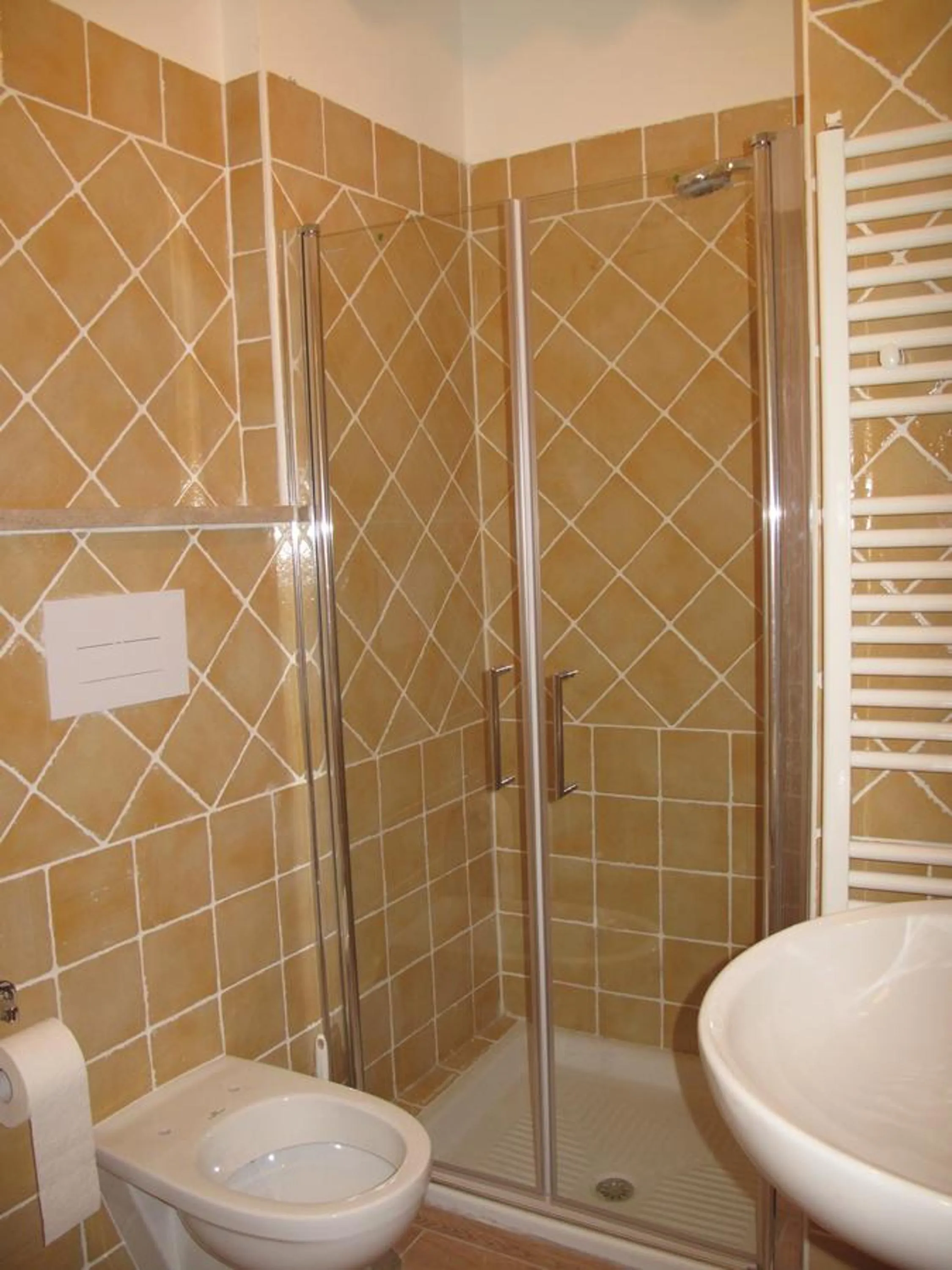 Property building in Casa Sarlo