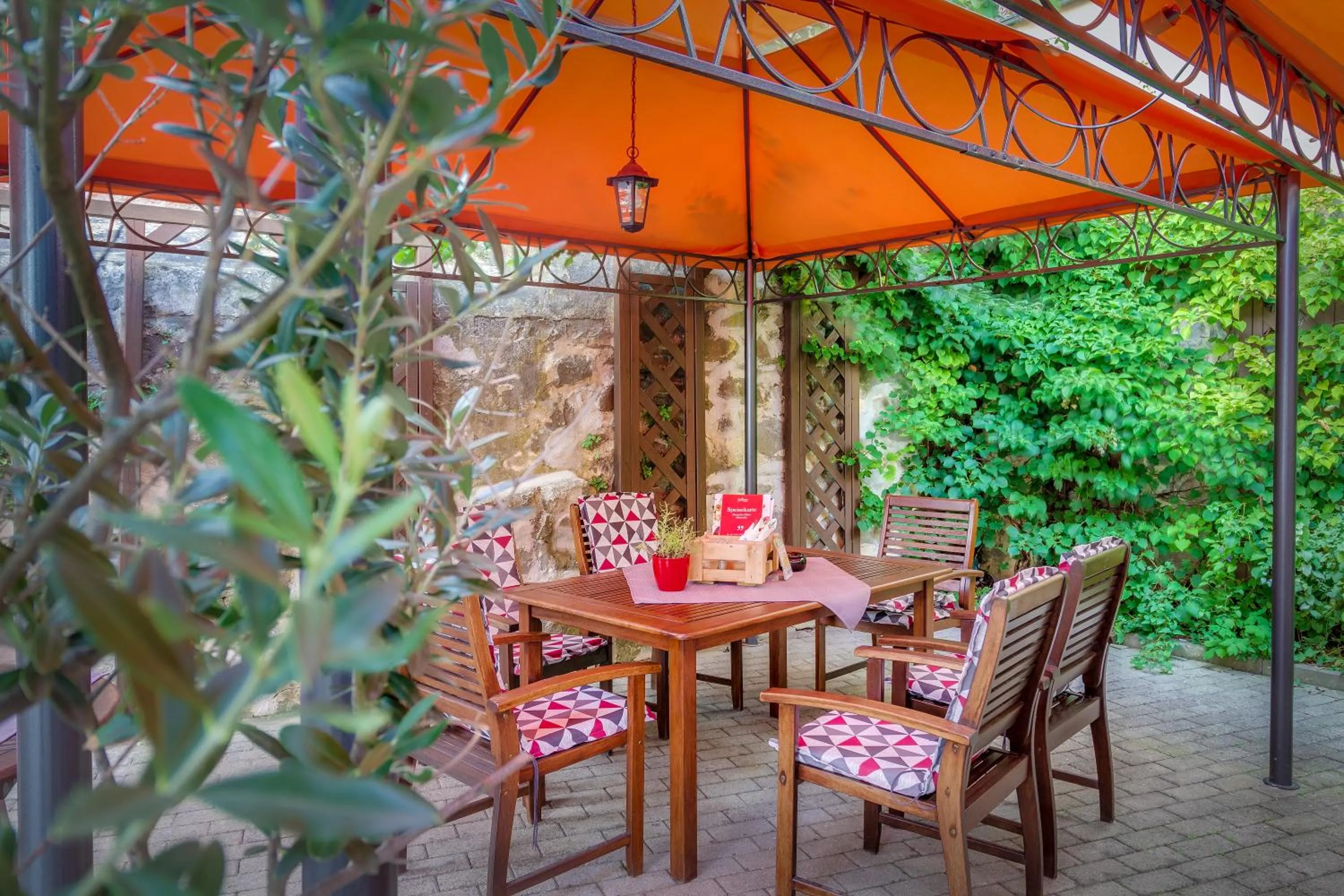 Patio in Hotel Deutsches Haus Mittweida