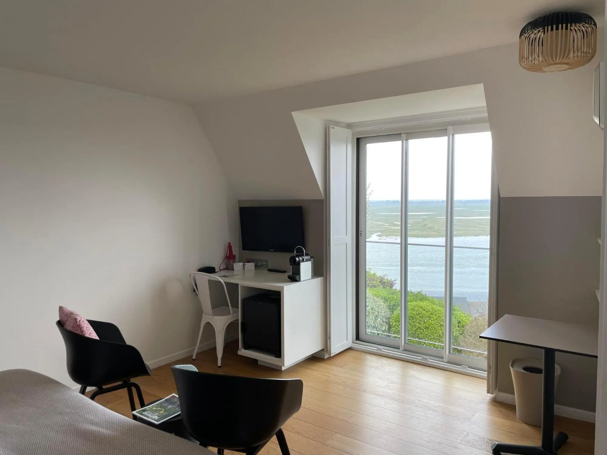 Photo of the whole room in Hôtel - Spa Les Corderies