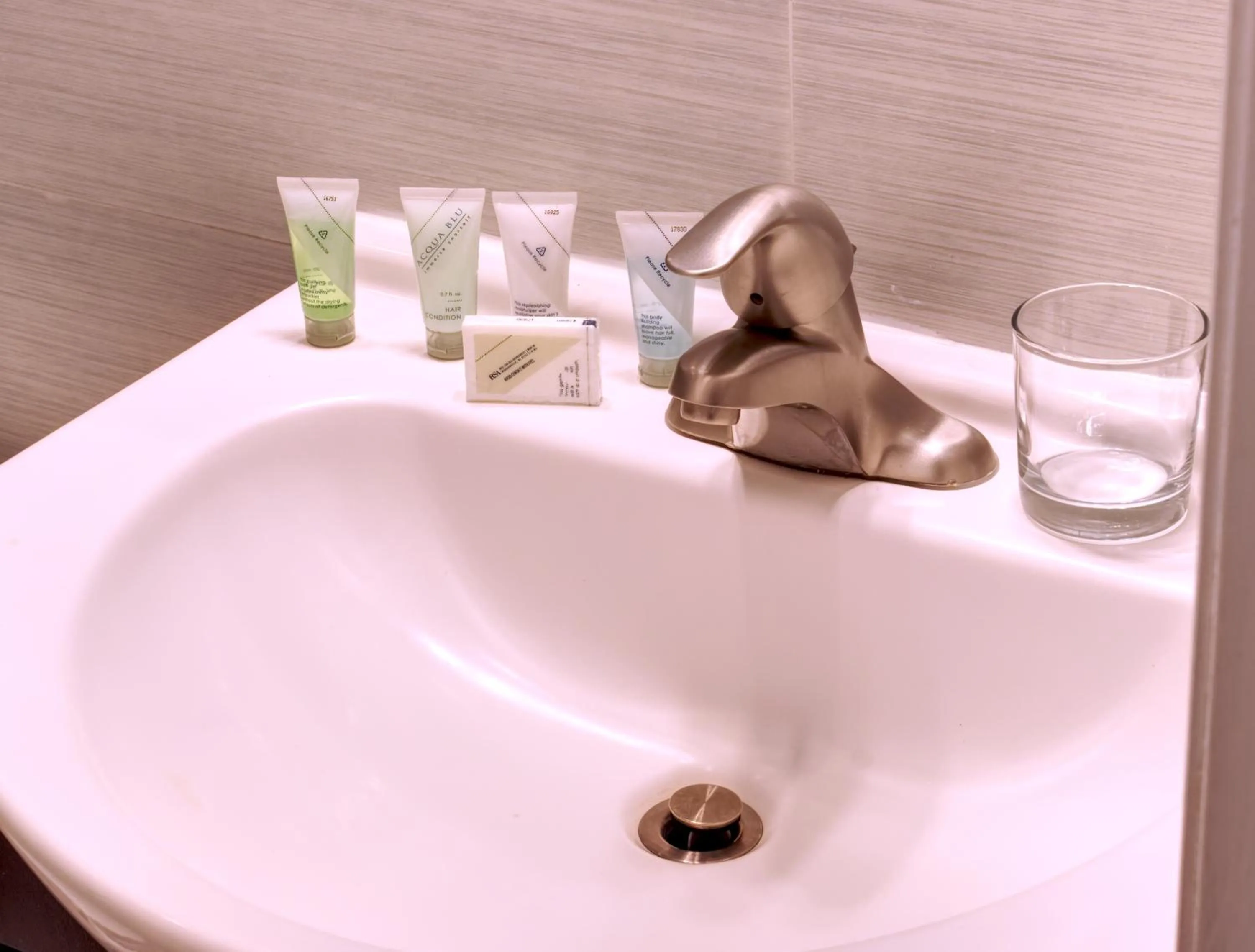 Bathroom in Chelsea Inn