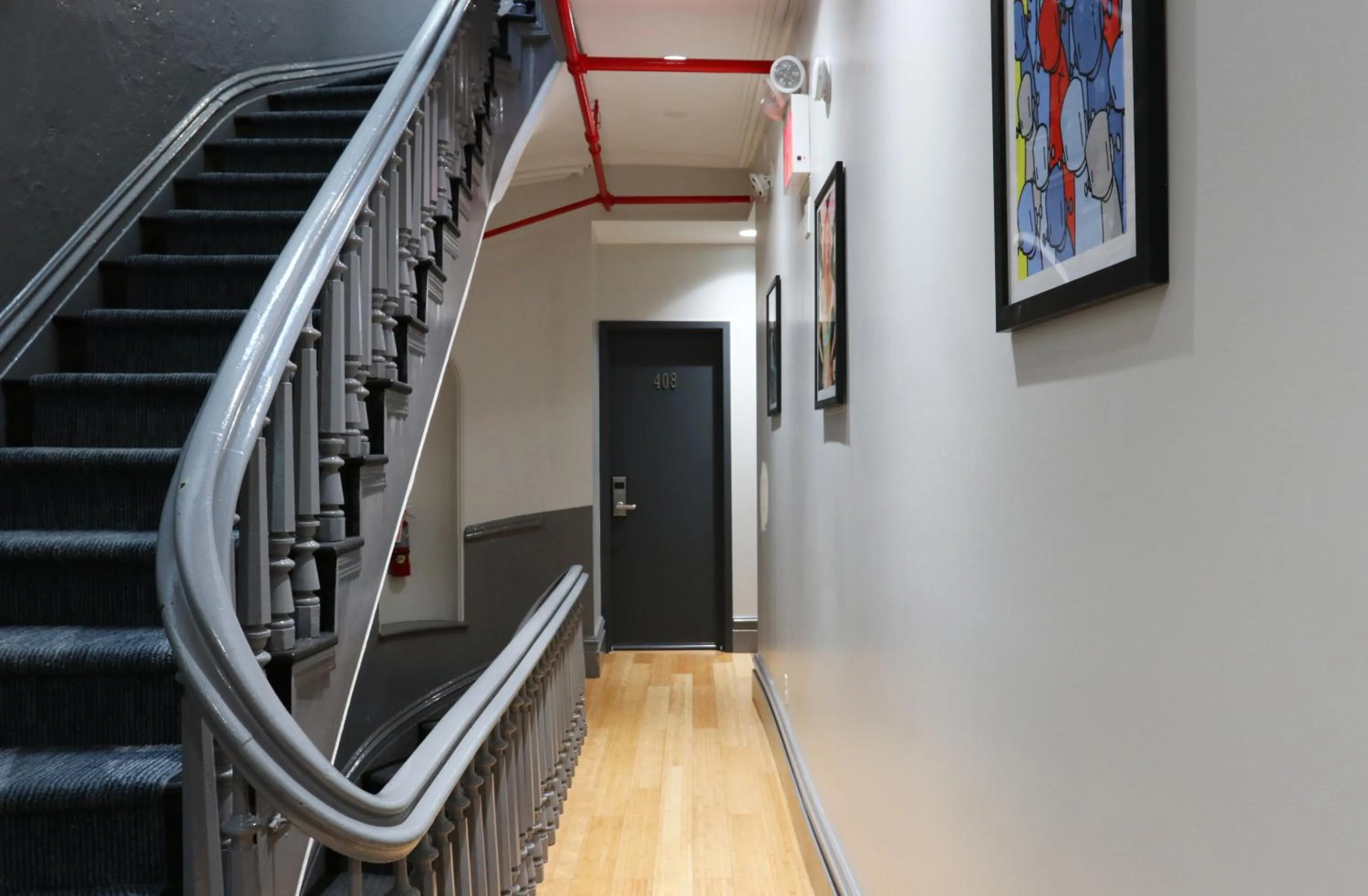 Property building in Chelsea Inn