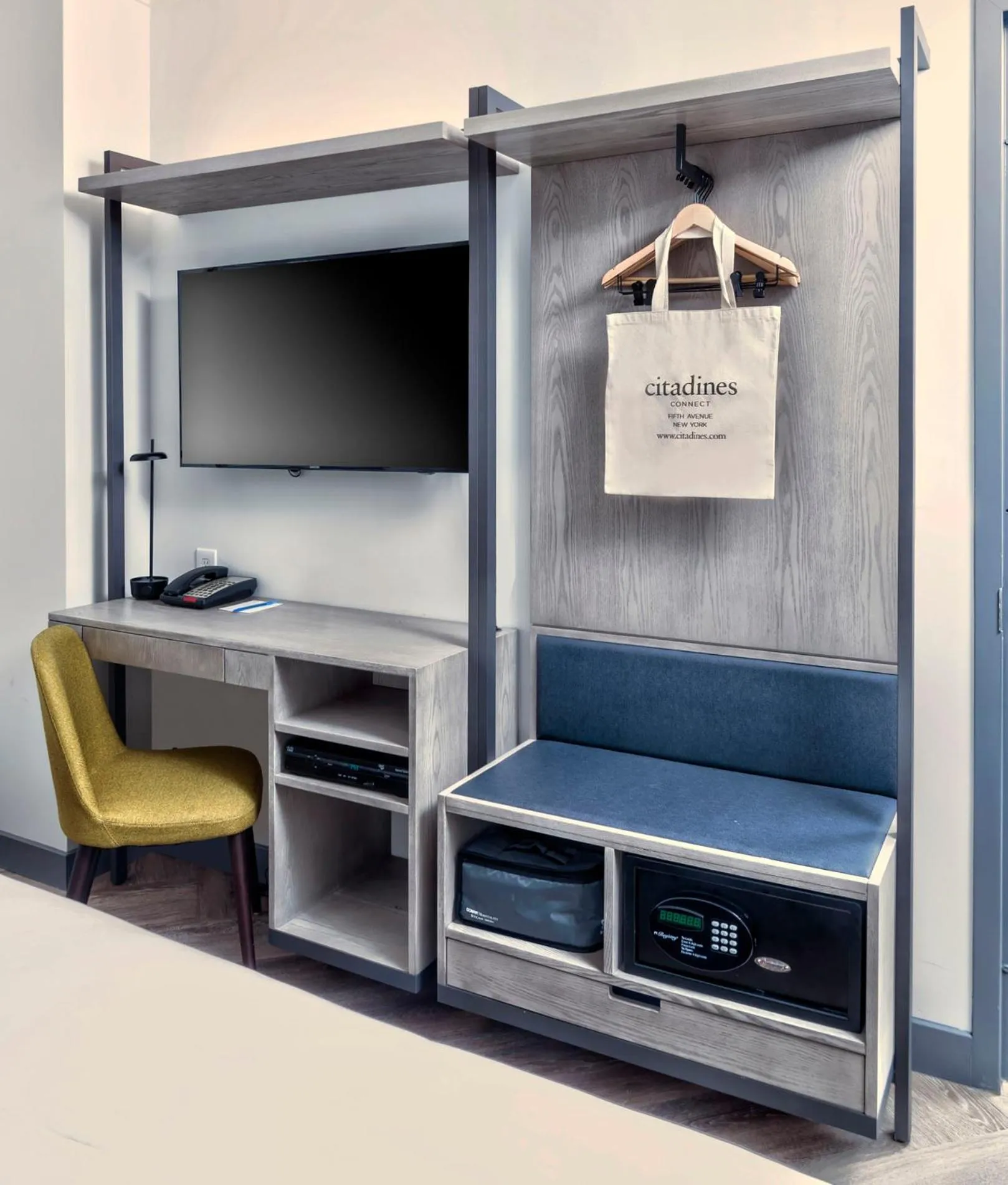 TV and multimedia in Citadines Connect Fifth Avenue New York