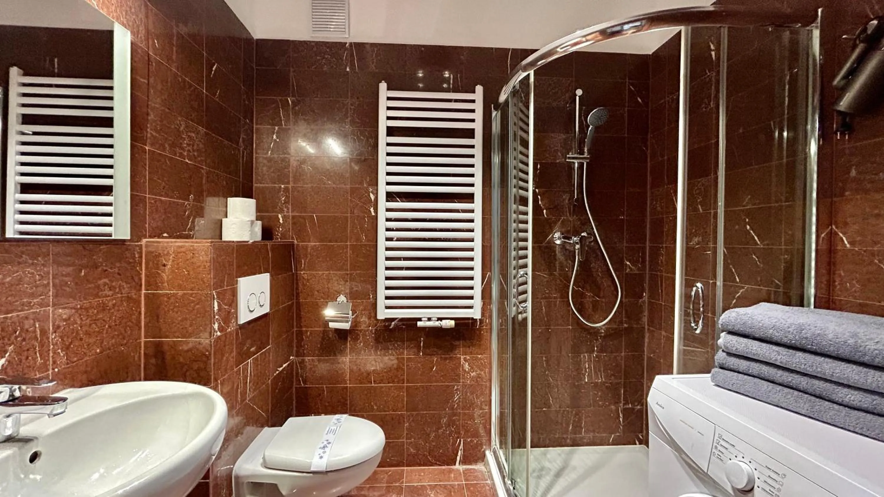 Shower in Mala Italia Apartments