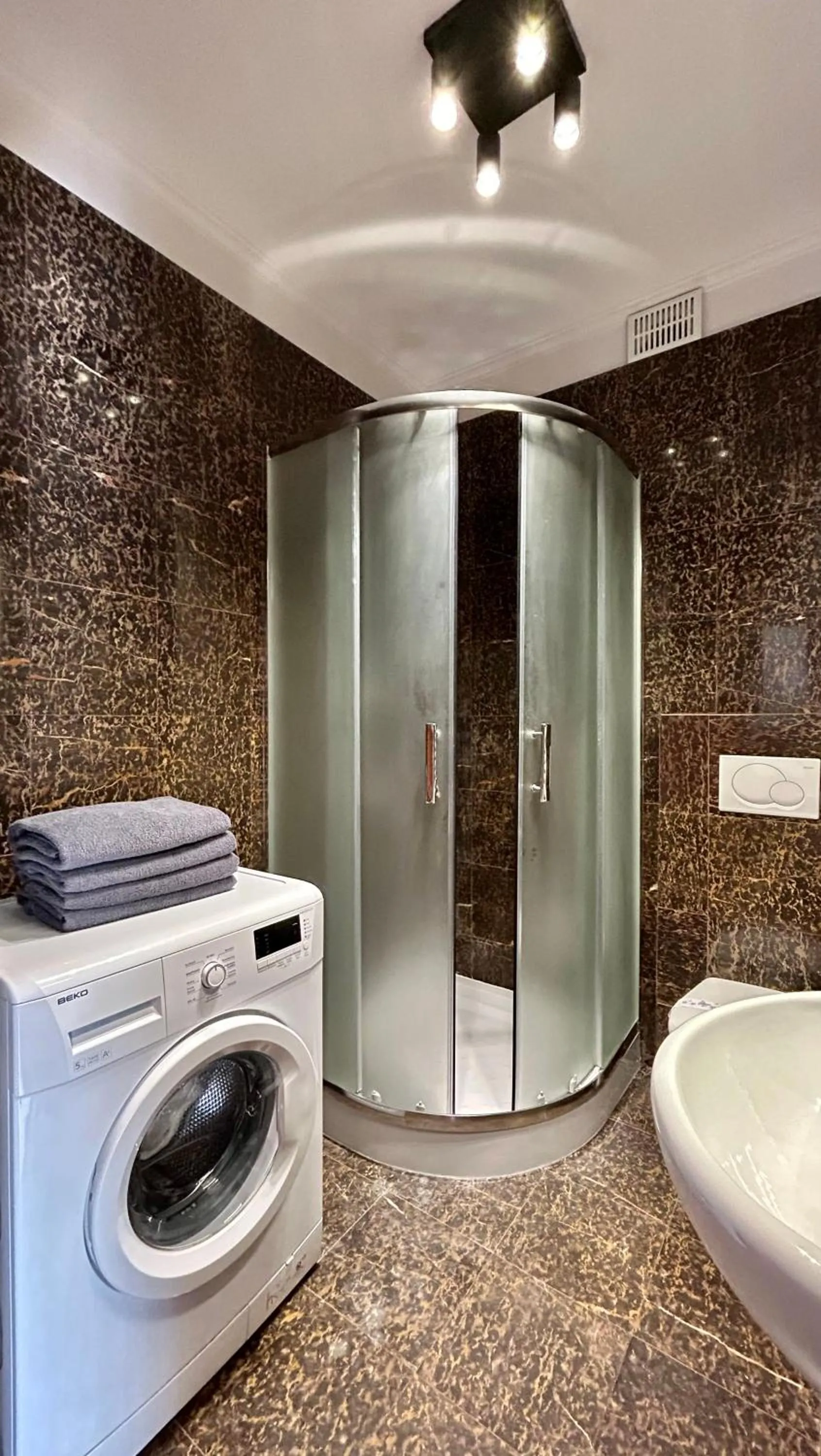 Shower in Mala Italia Apartments