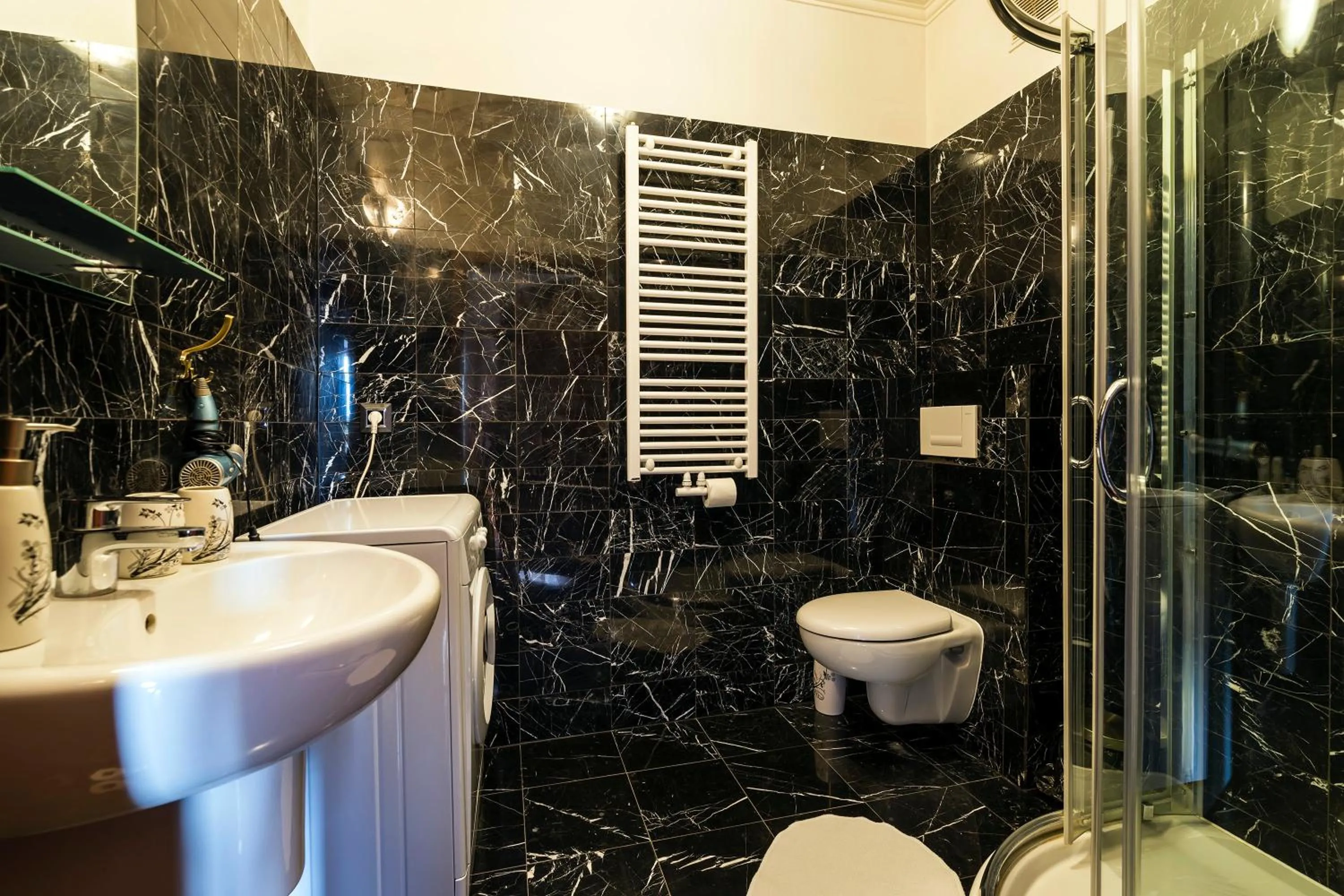 Bathroom in Mala Italia Apartments
