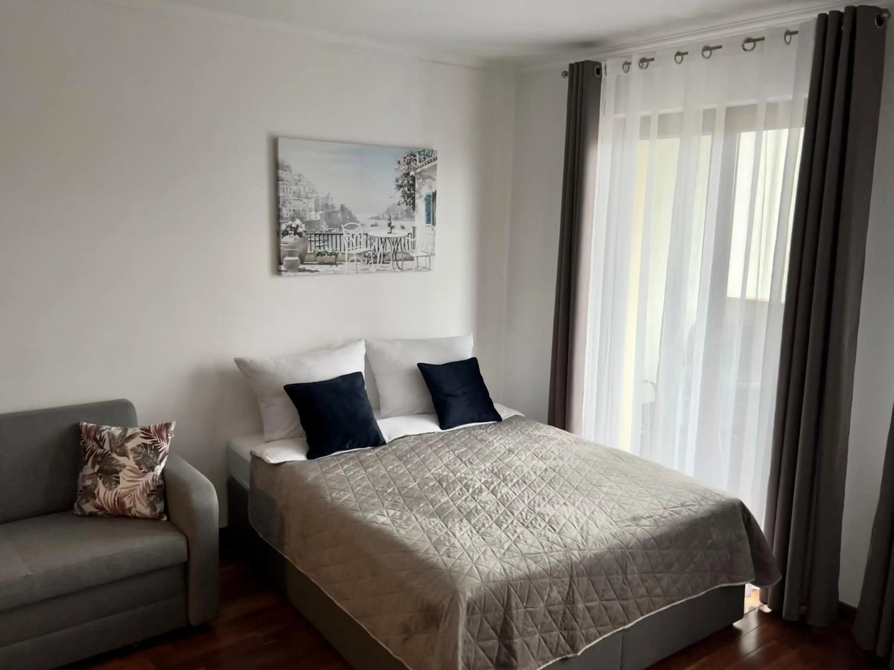 Bed in Mala Italia Apartments